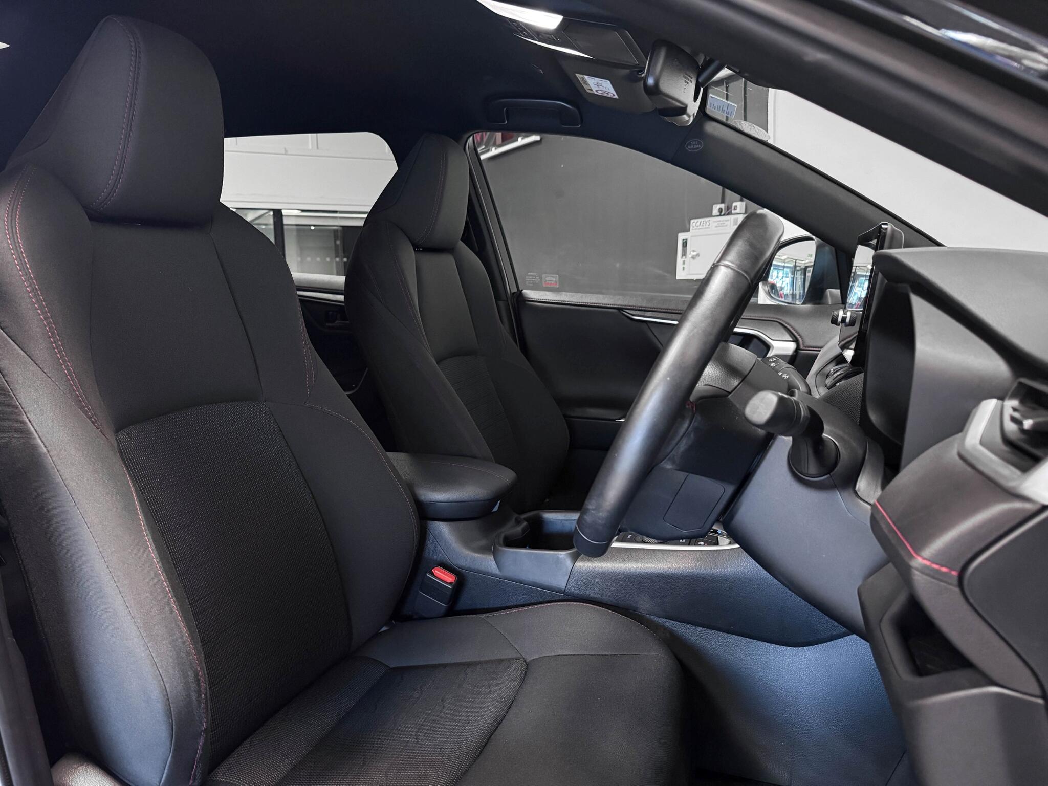 Toyota Rav4 view 21