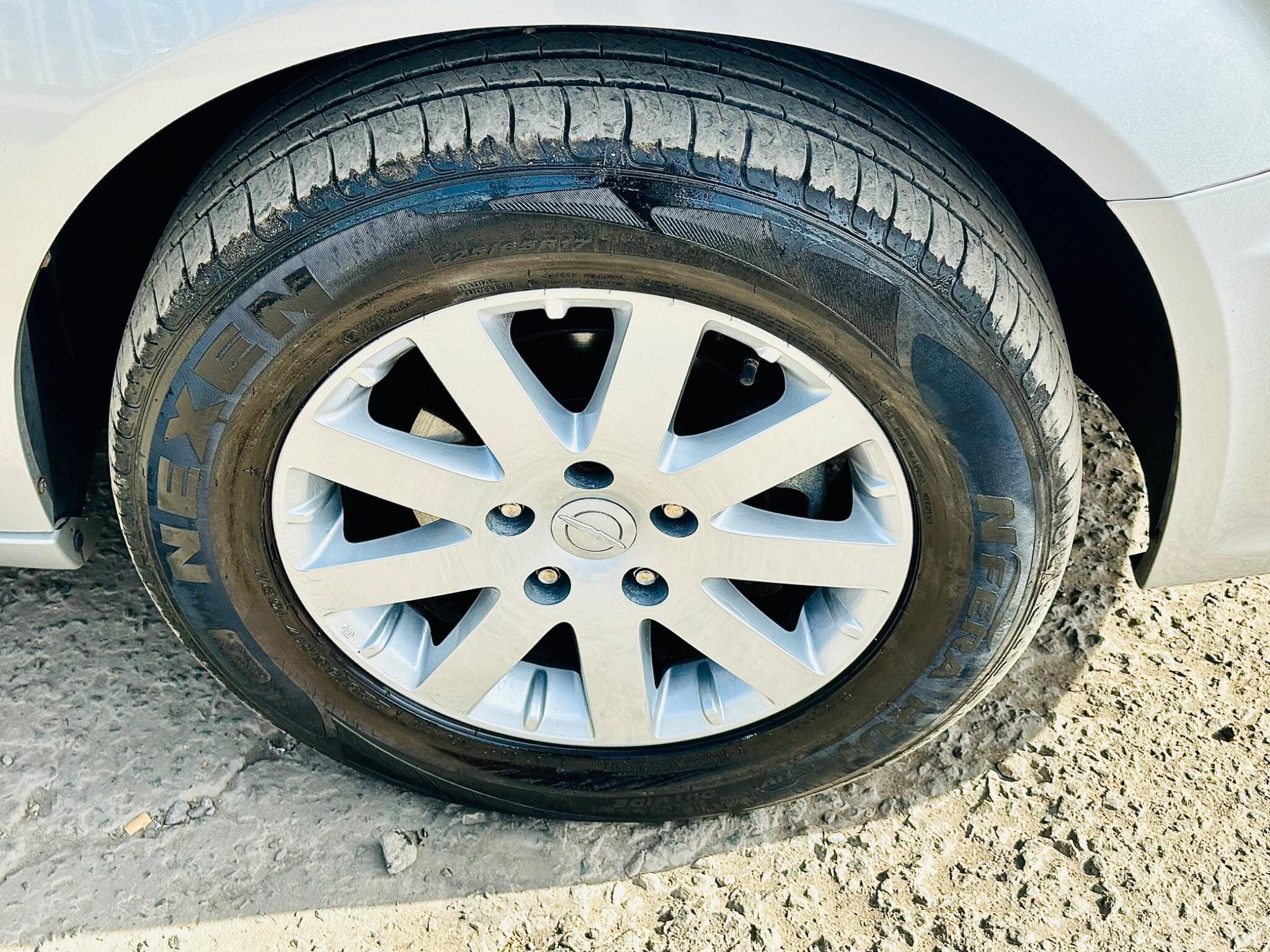 Chrysler Grand Voyager view 13