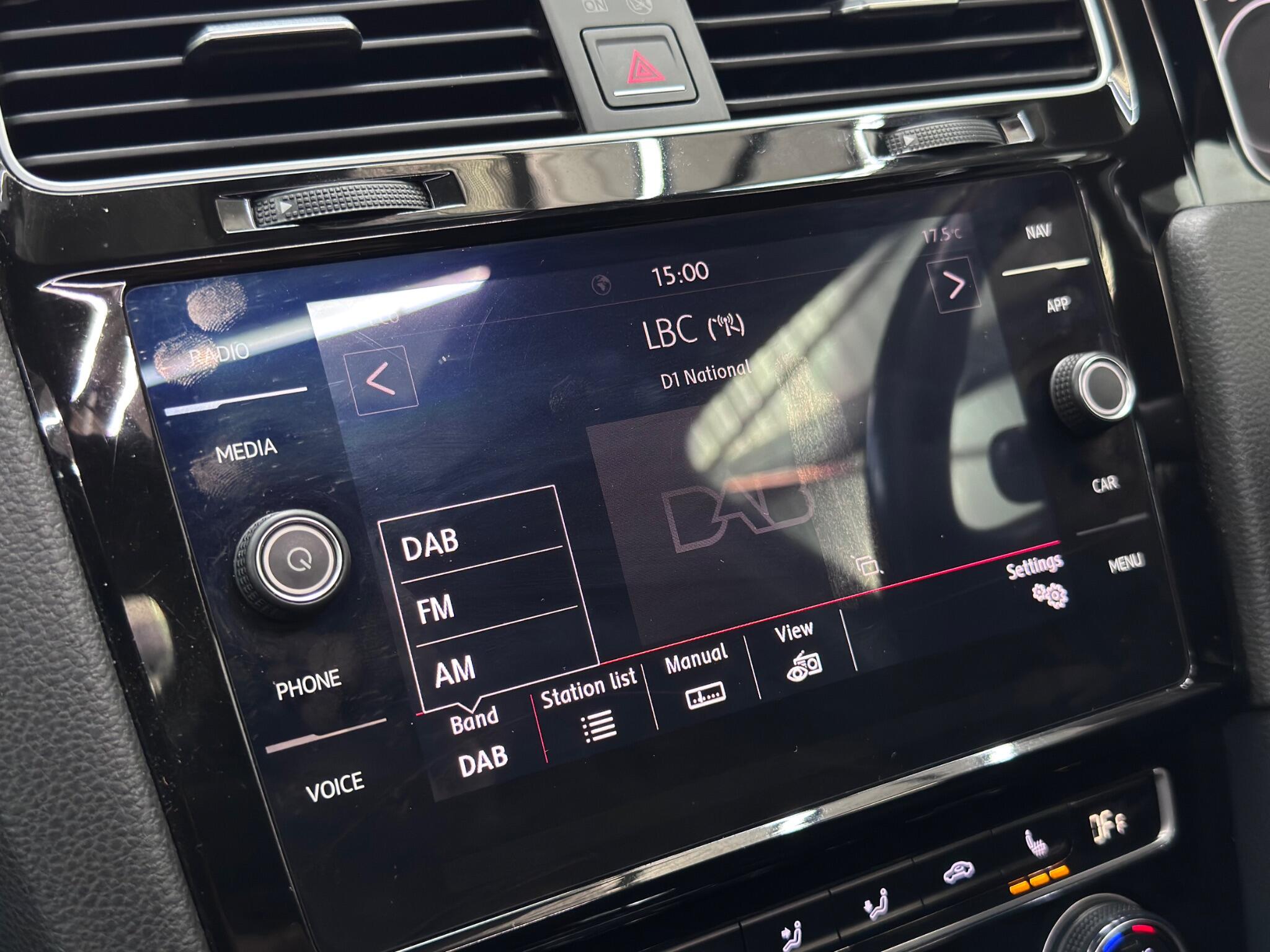 Volkswagen Golf view 31