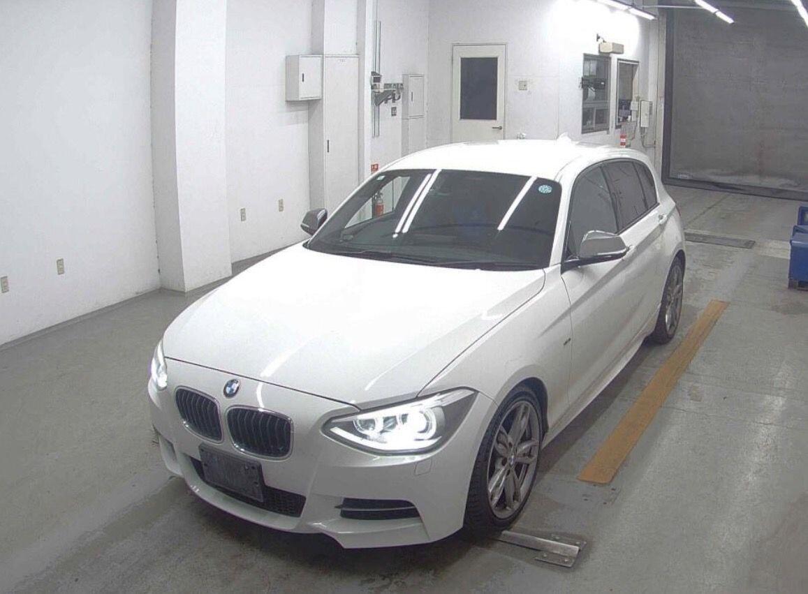 BMW 1 Series view 2