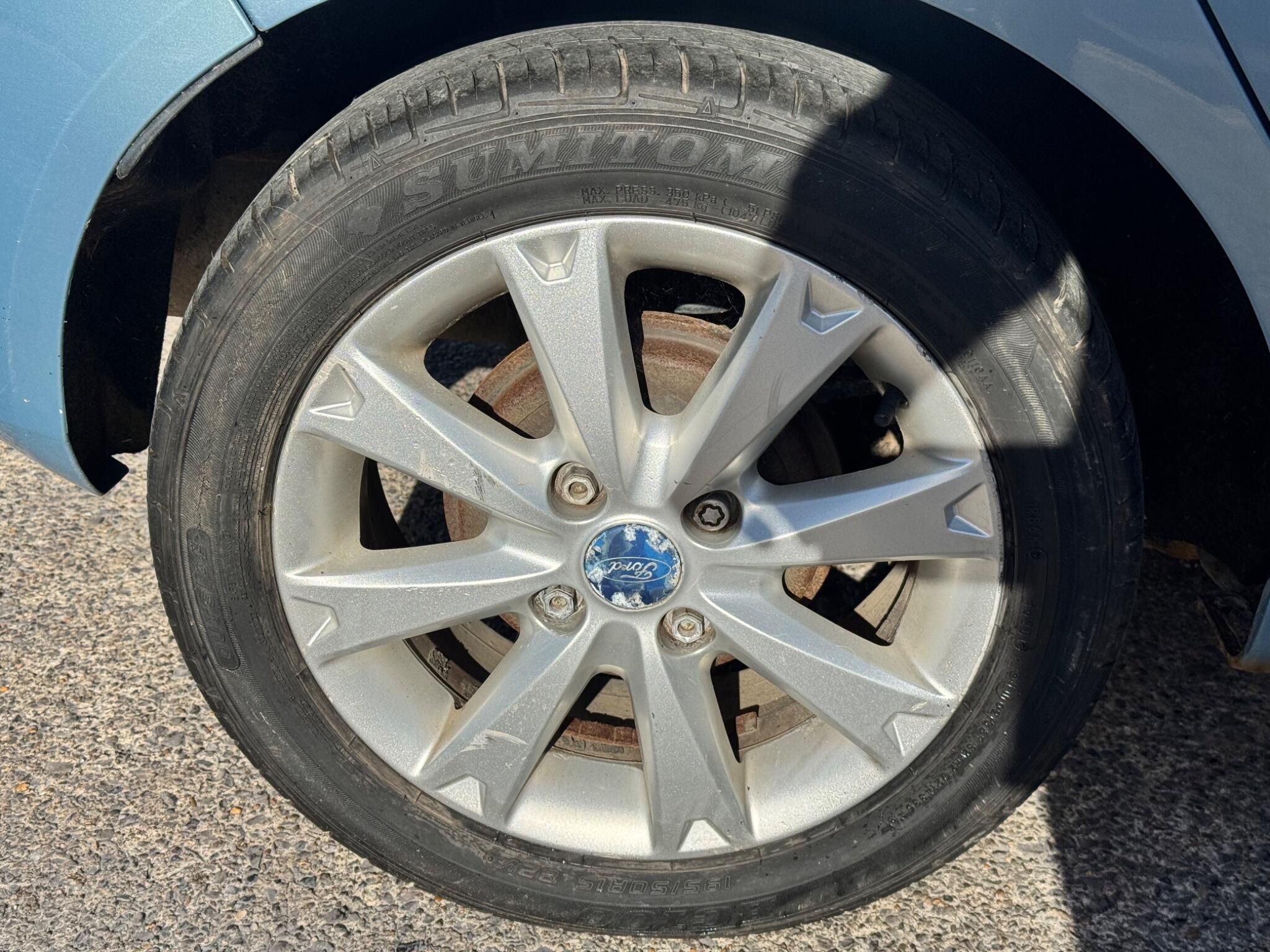 Ford Fiesta view 40