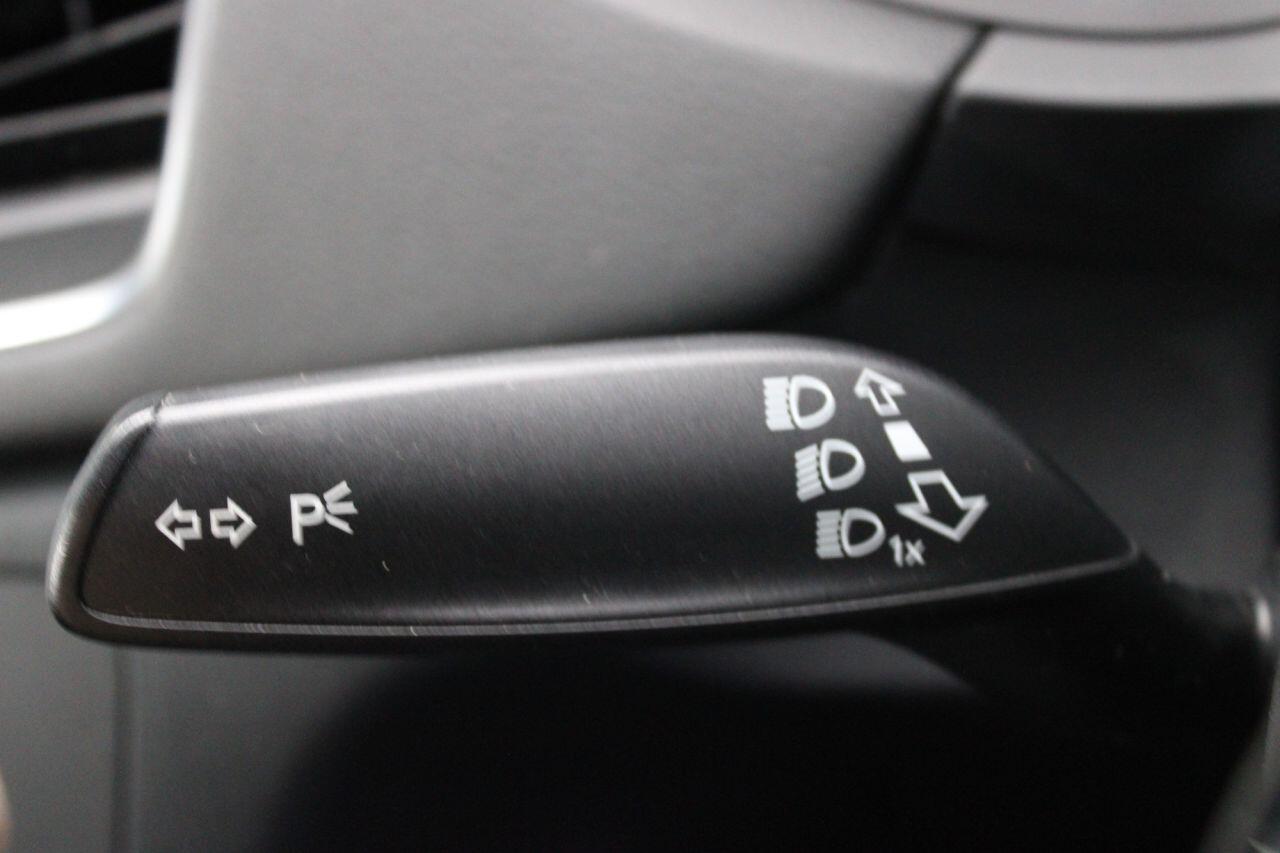 Audi RS Q3 view 45
