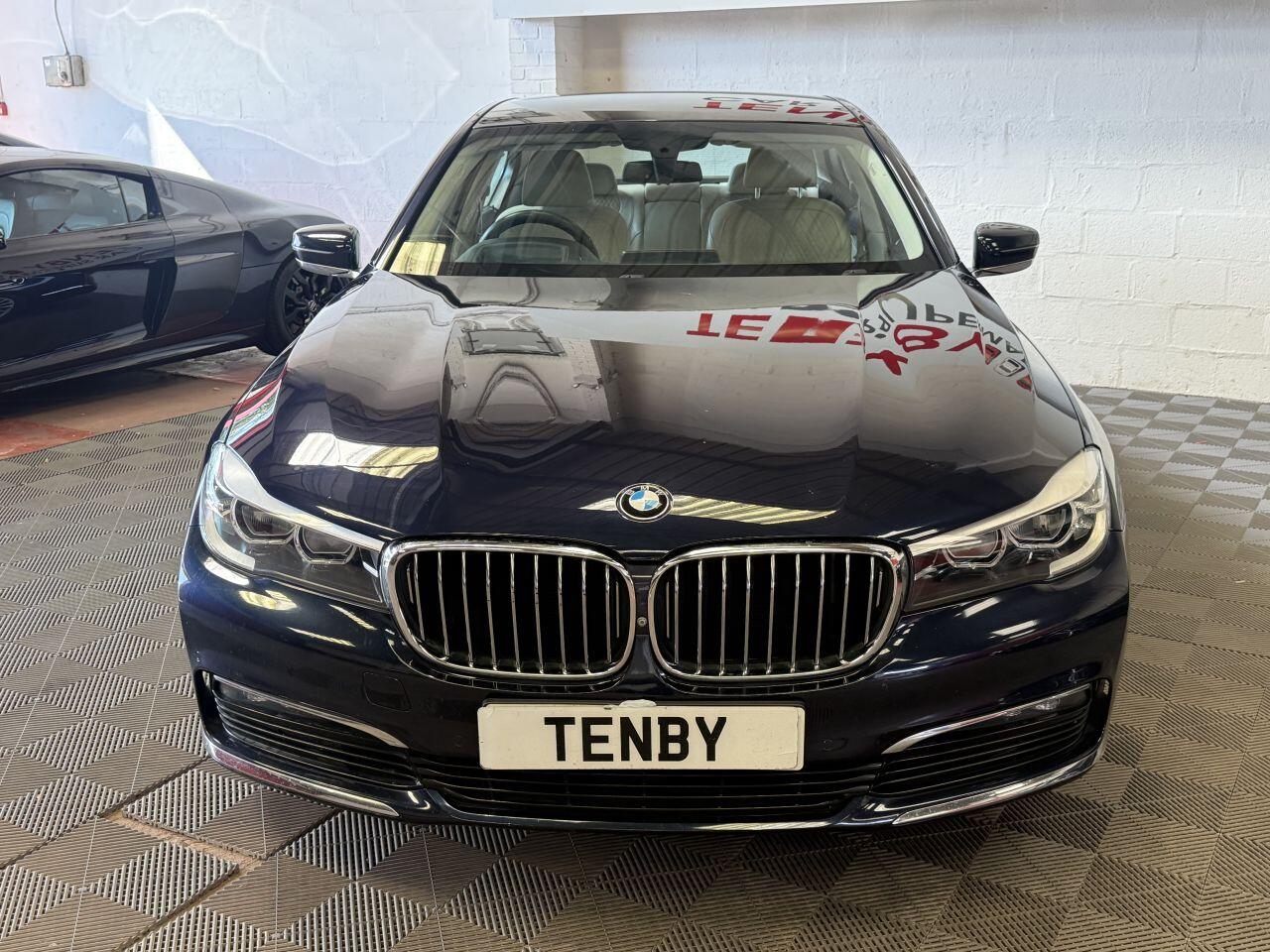 BMW 7 Series view 3