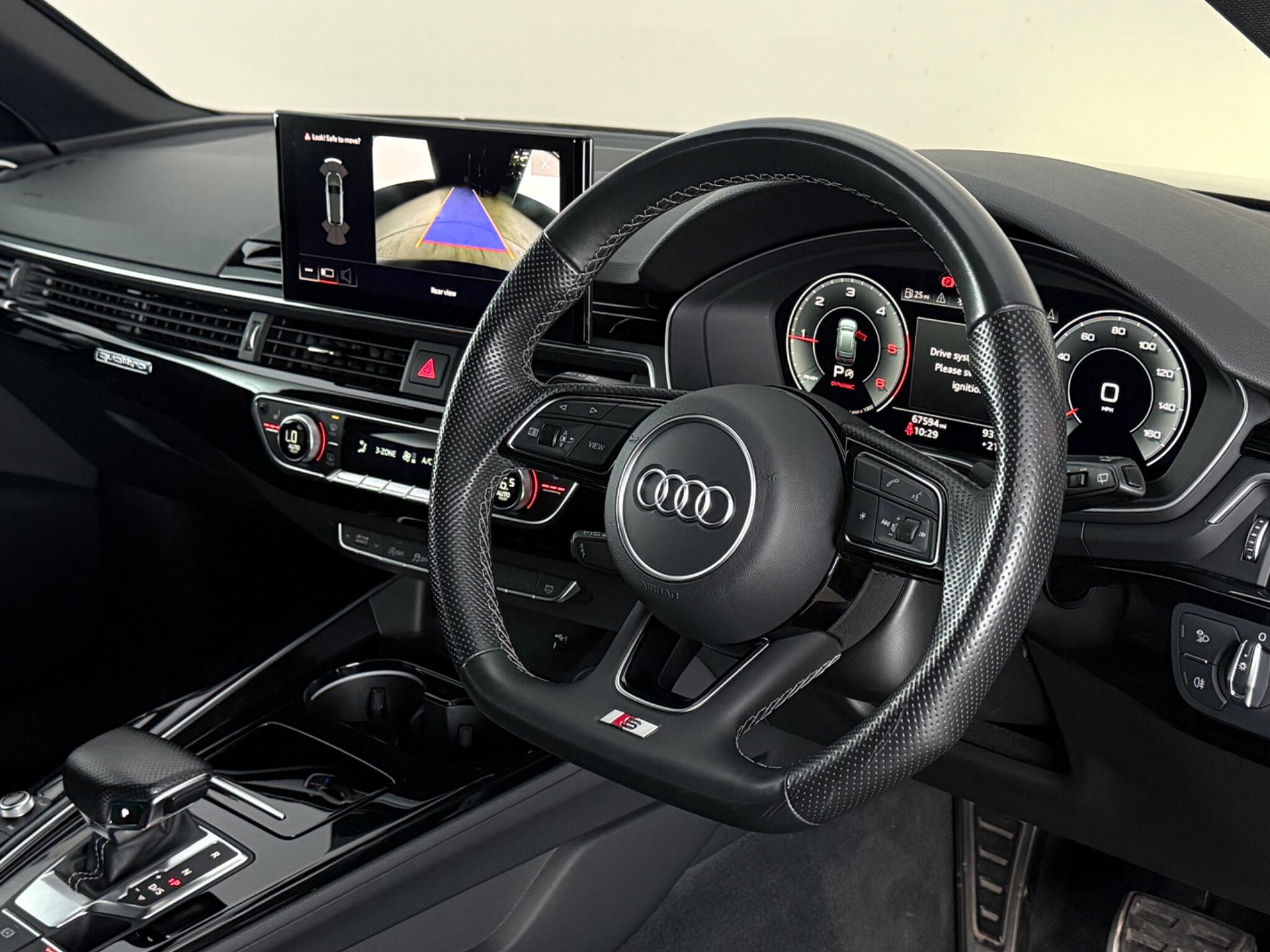 Audi A4 view 3