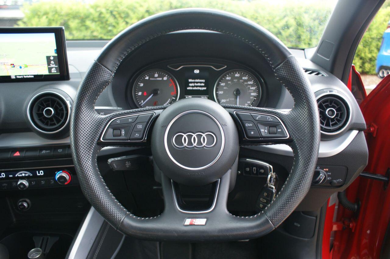 Audi SQ2 view 47