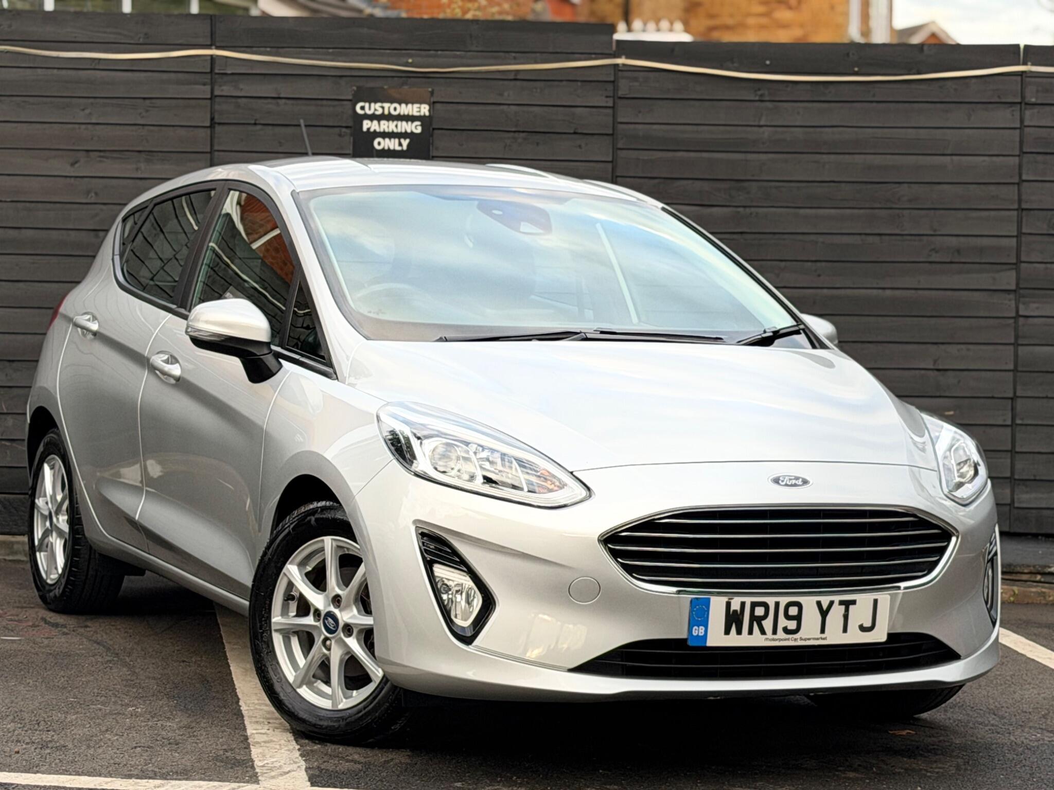 Ford Fiesta view 9