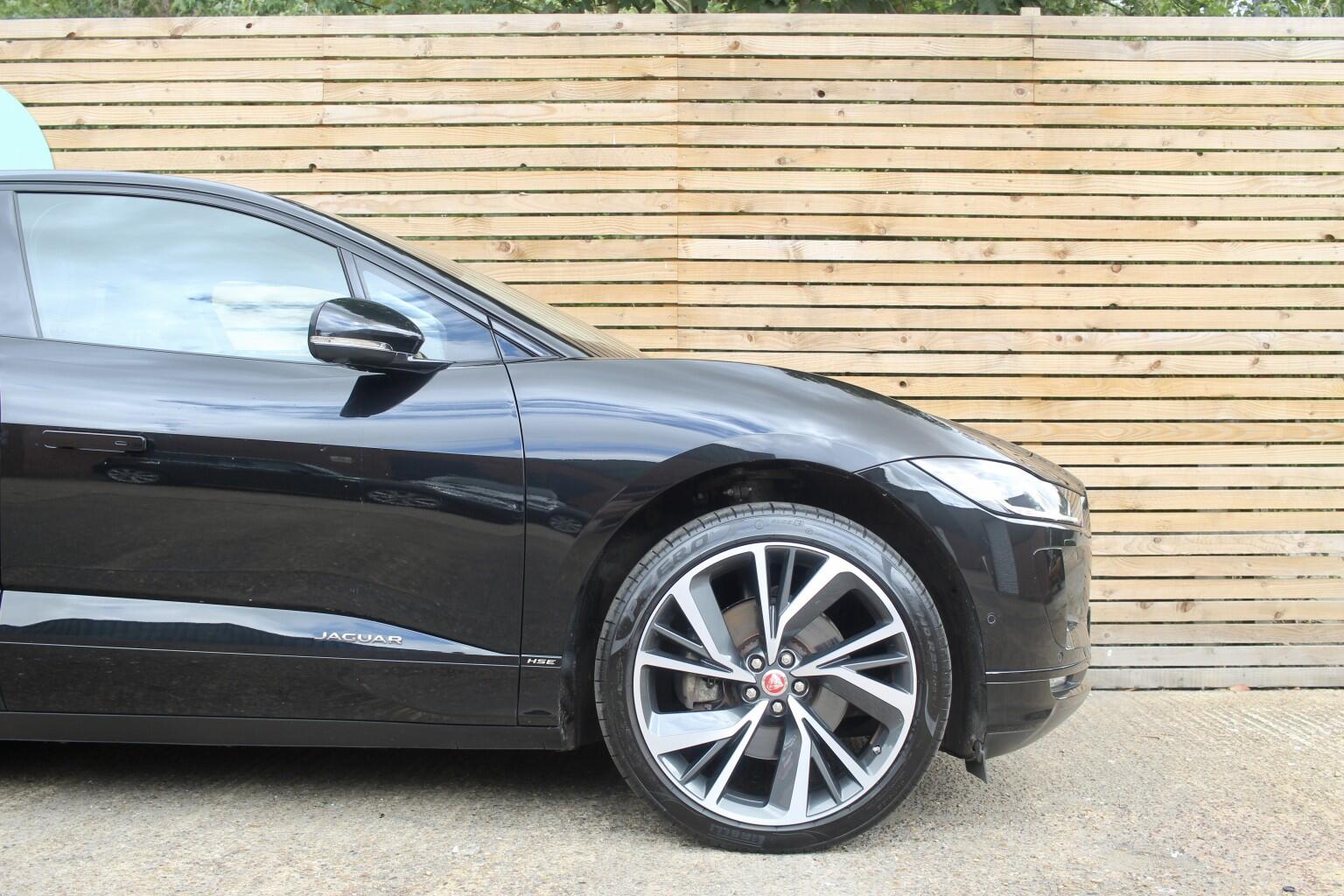Jaguar I-Pace view 50