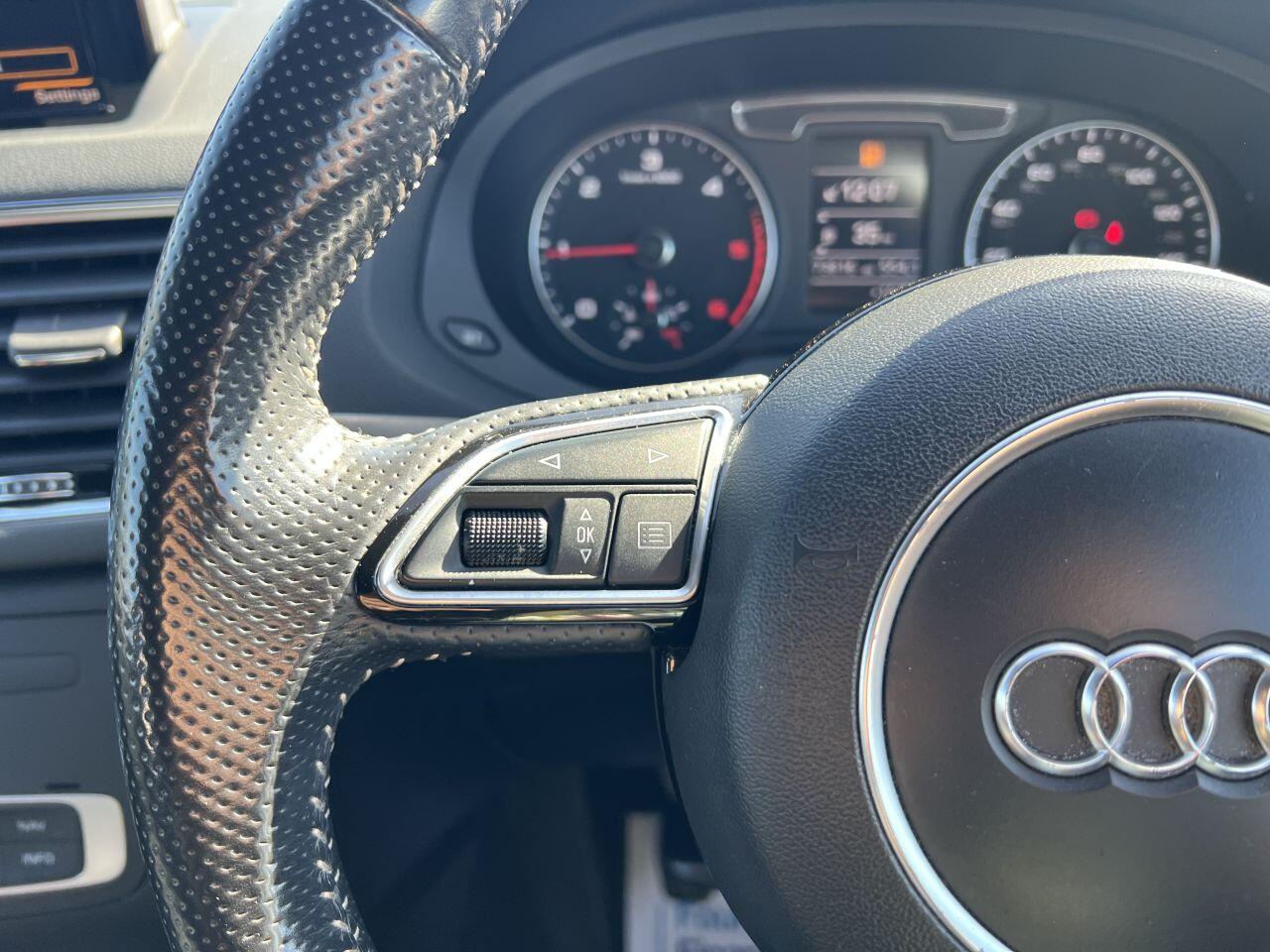 Audi Q3 view 46
