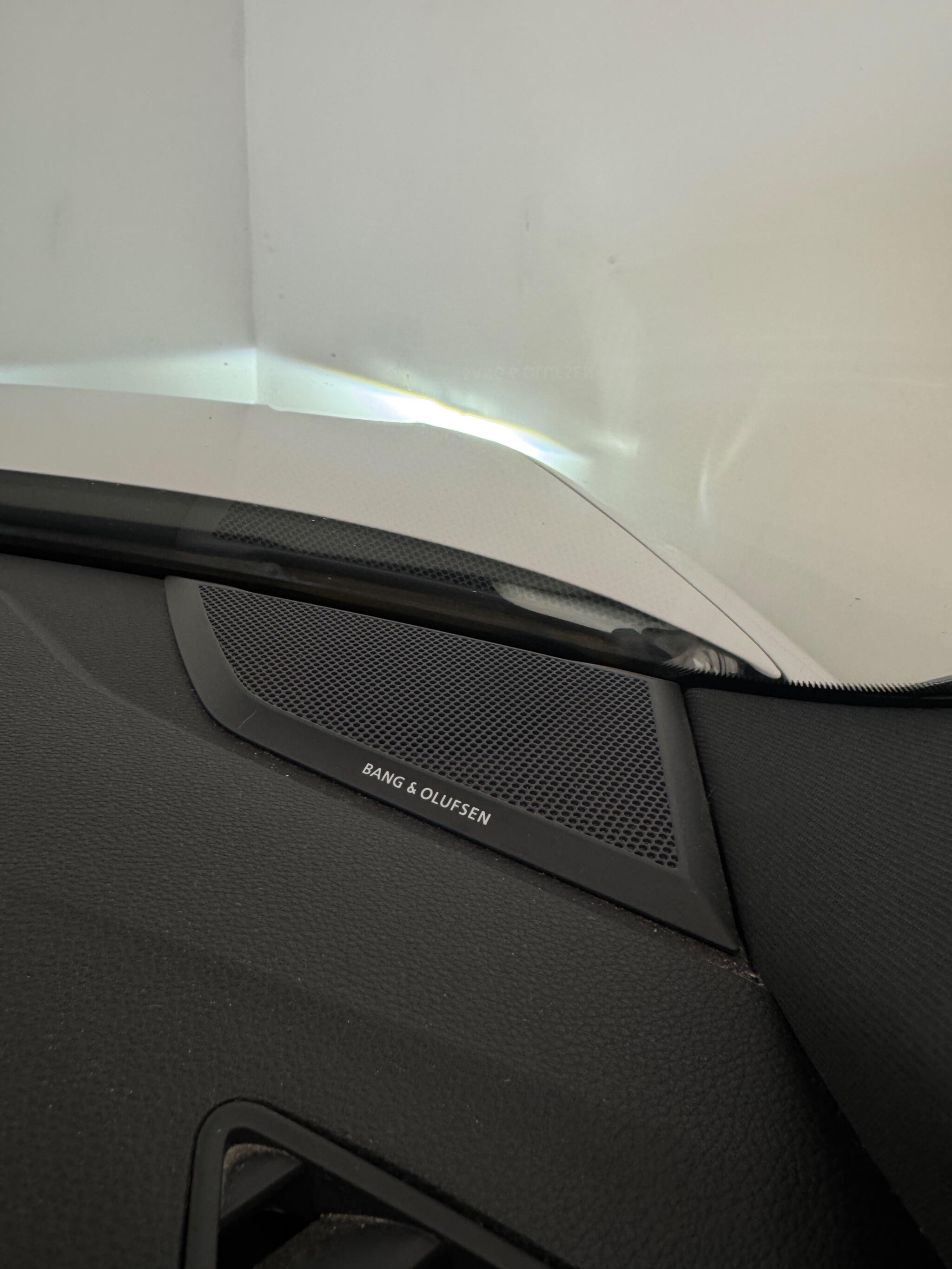 Audi Q3 view 29