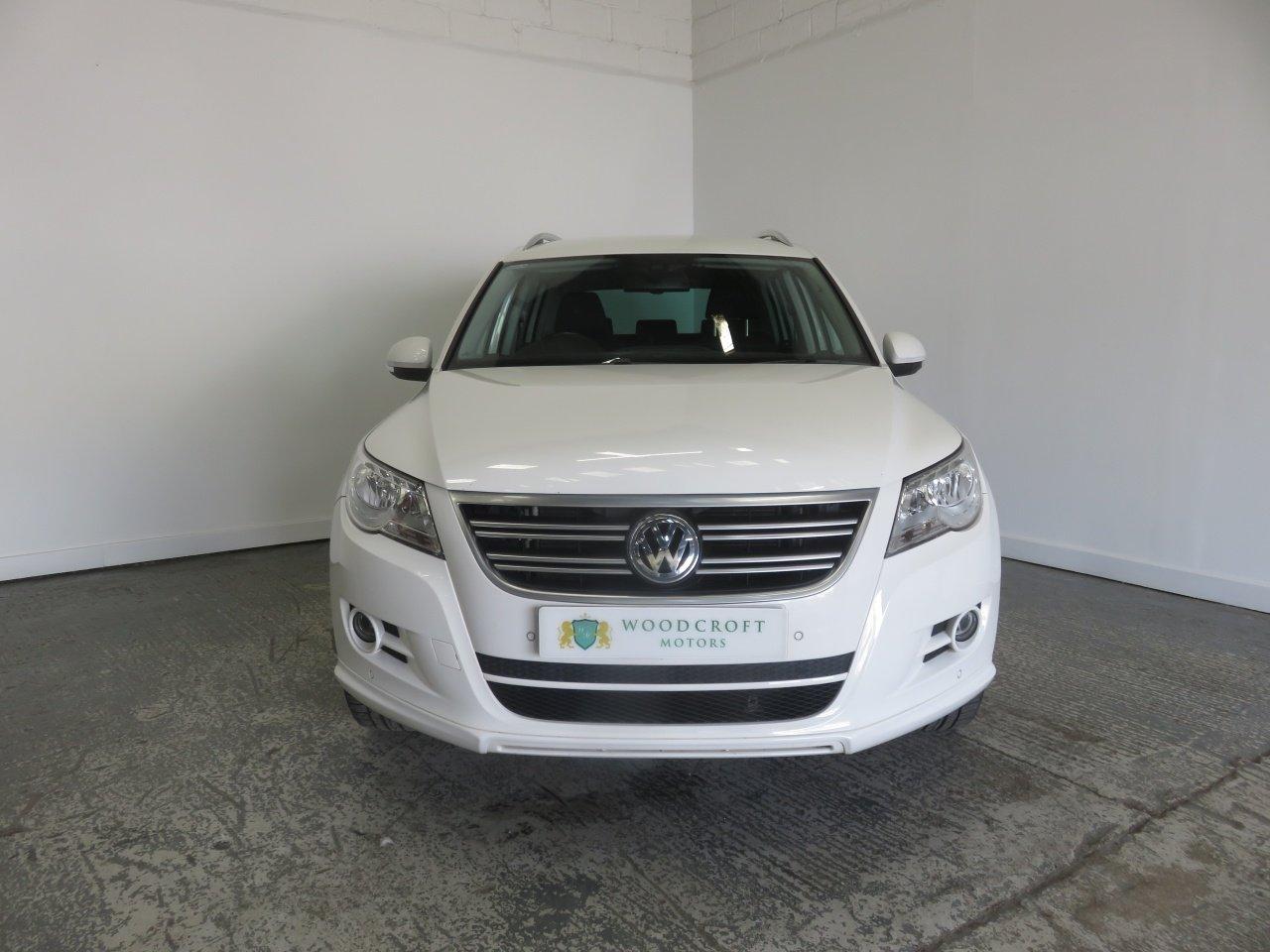 Volkswagen Tiguan view 13