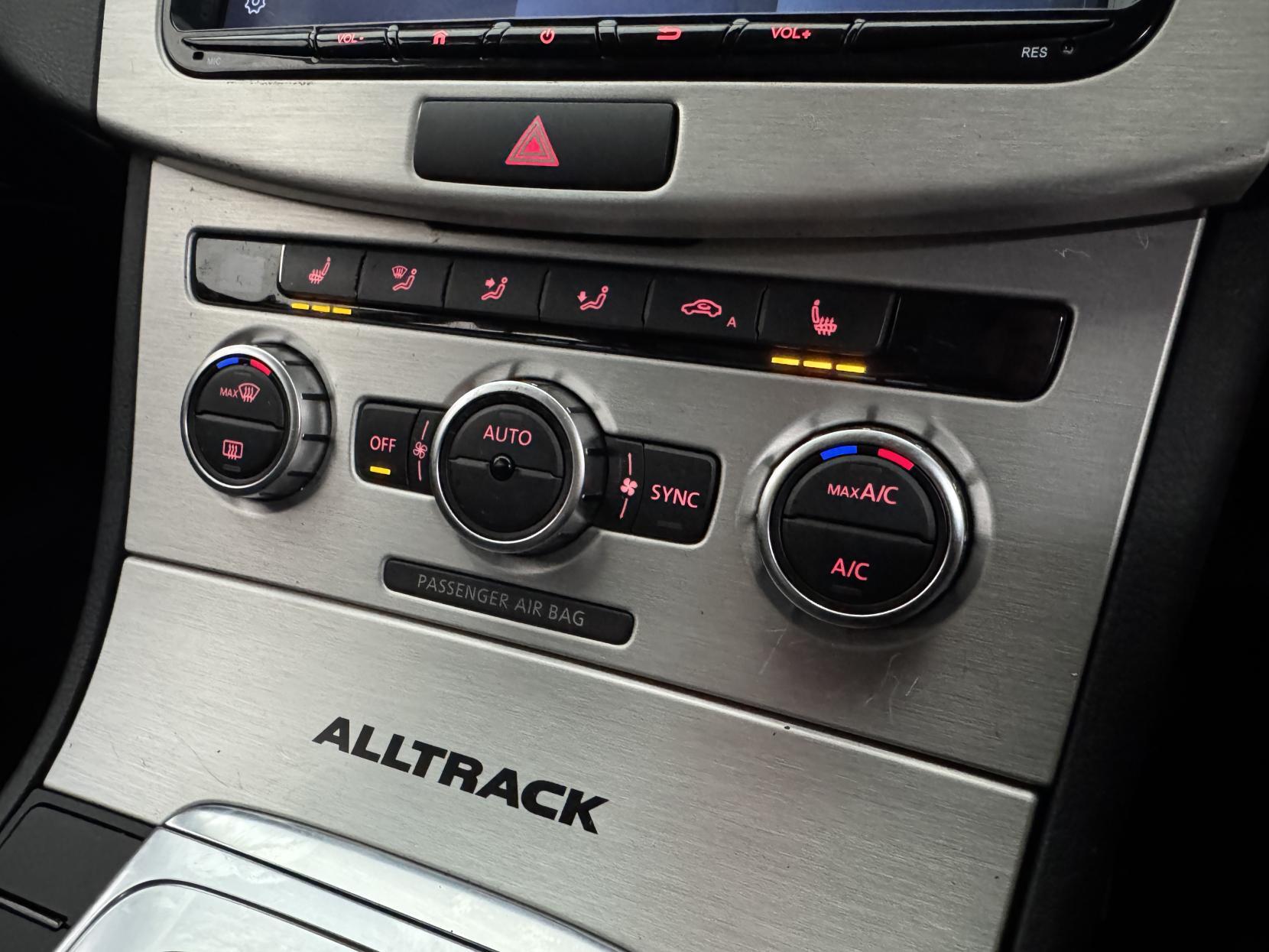 Volkswagen Passat view 68