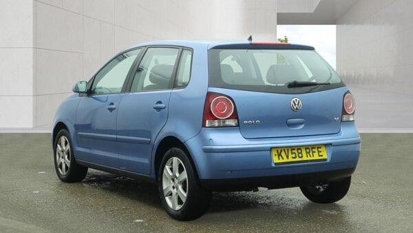 Volkswagen Polo view 5