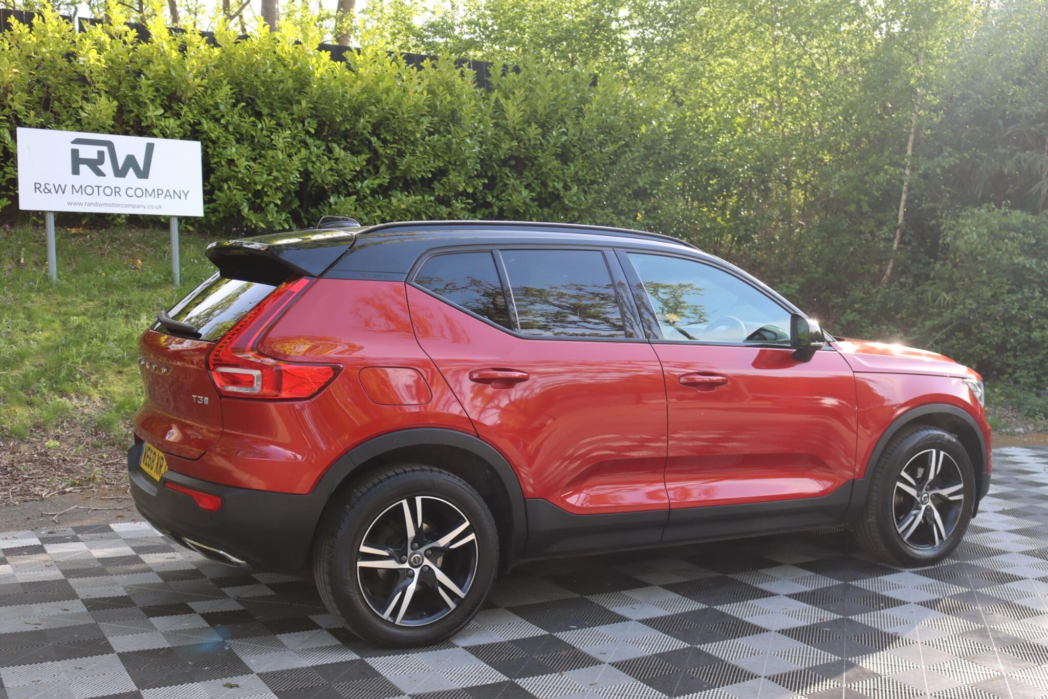 Volvo XC40 view 19