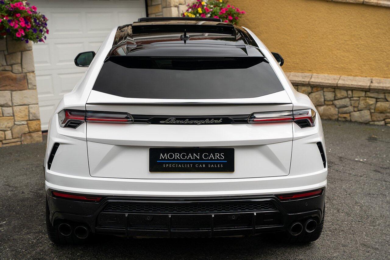 Lamborghini Urus view 14