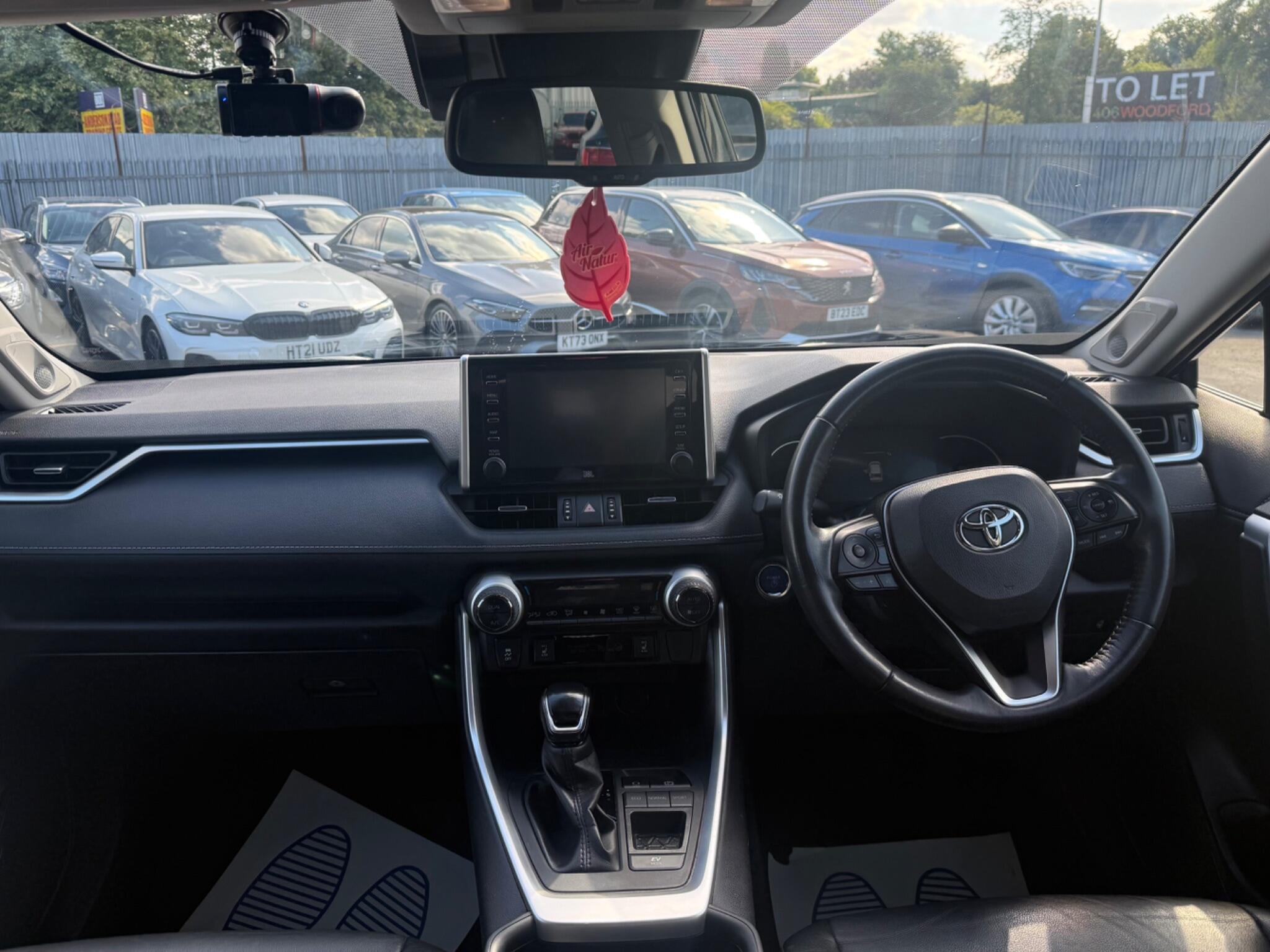 Toyota Rav4 view 9