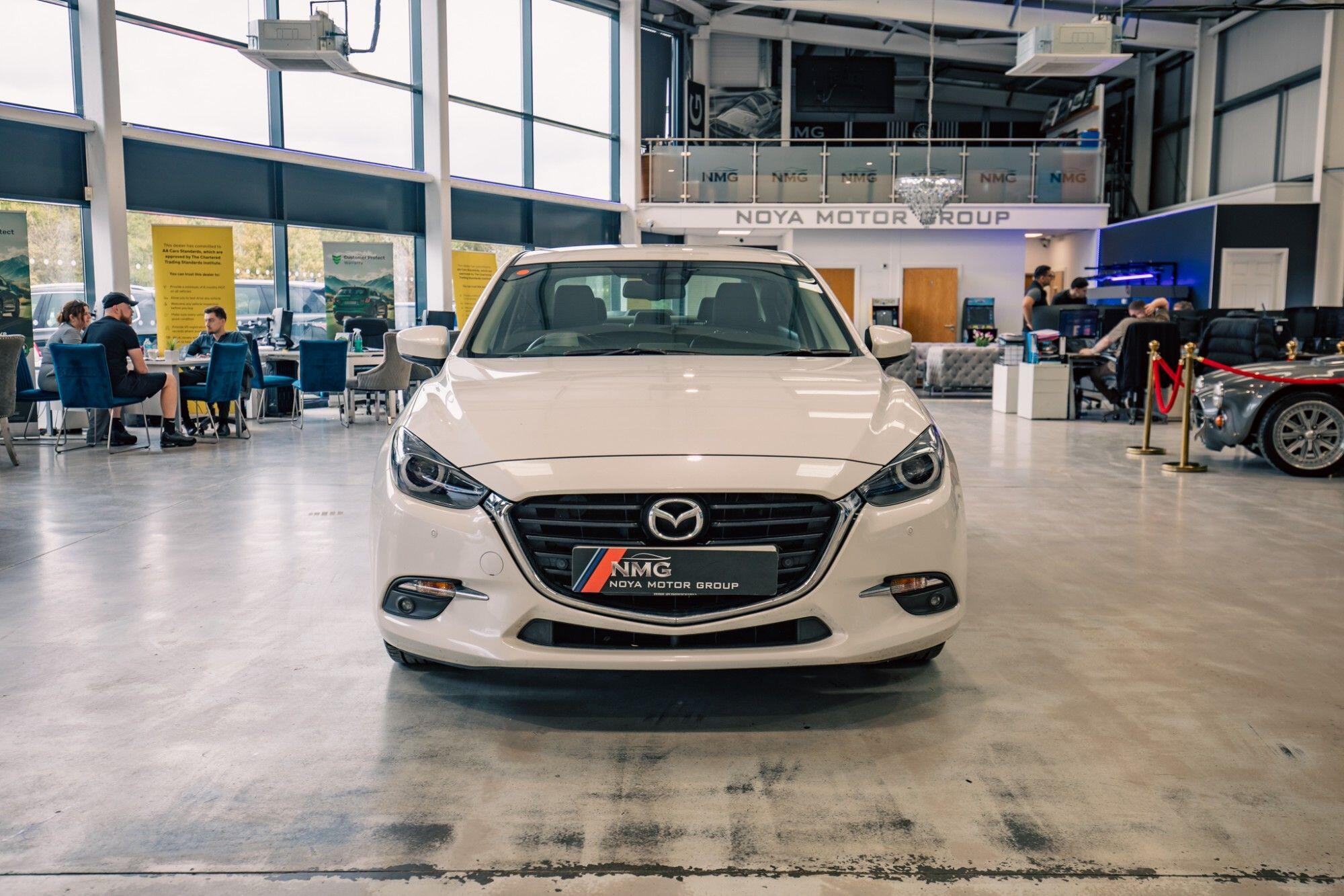 Mazda Mazda3 view 24