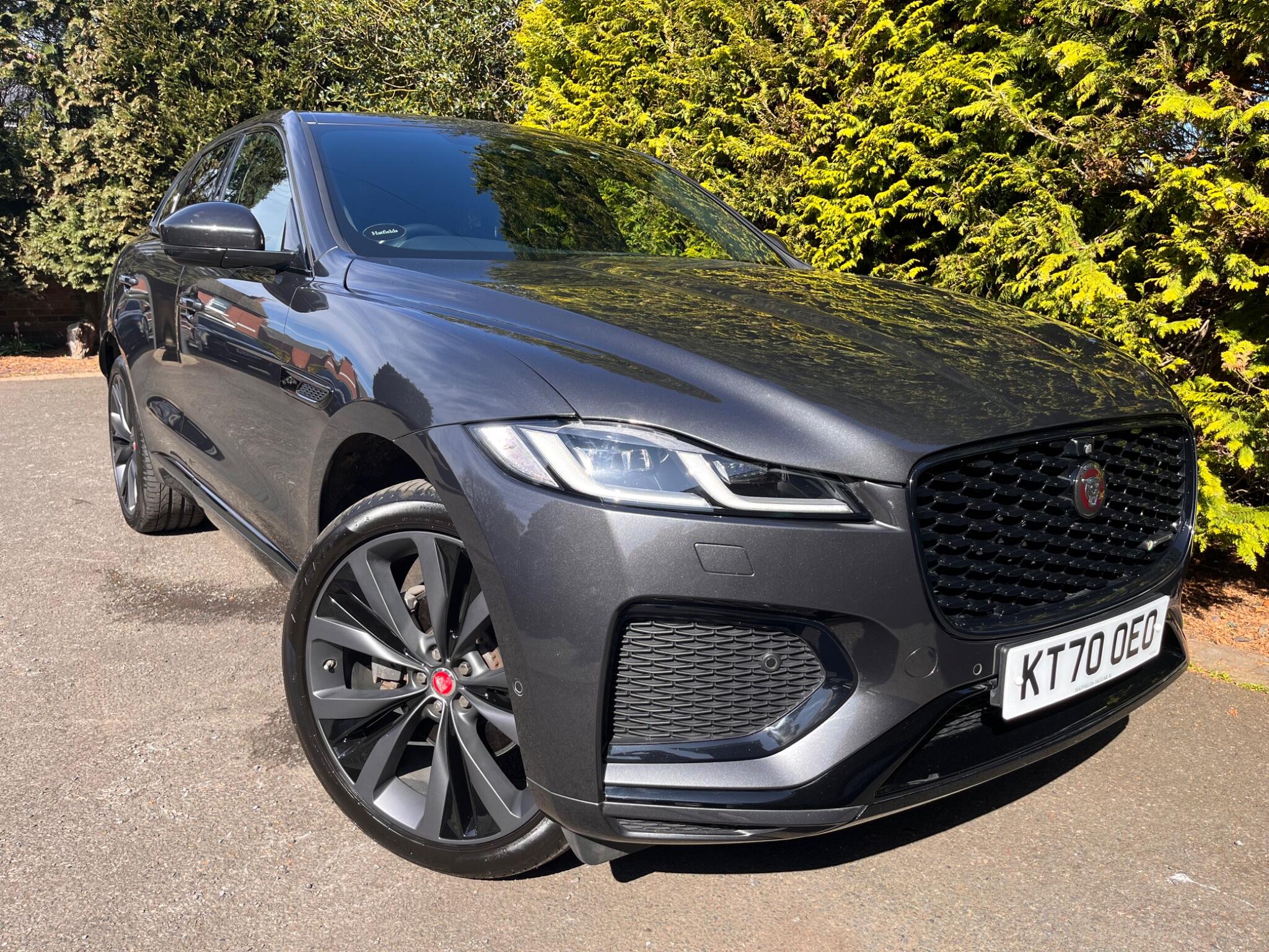 Jaguar F-Pace view 22