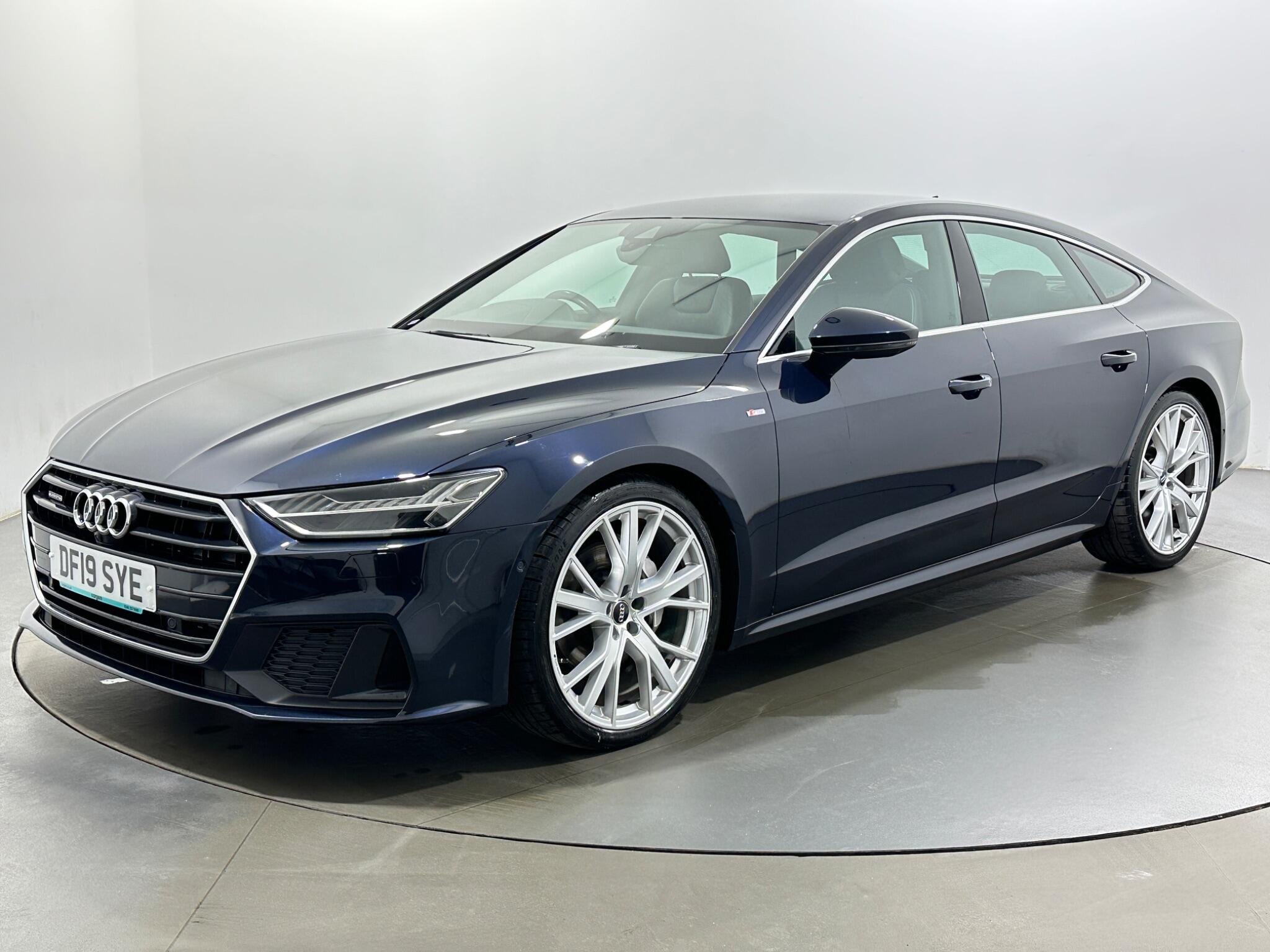 Audi A7 view 4