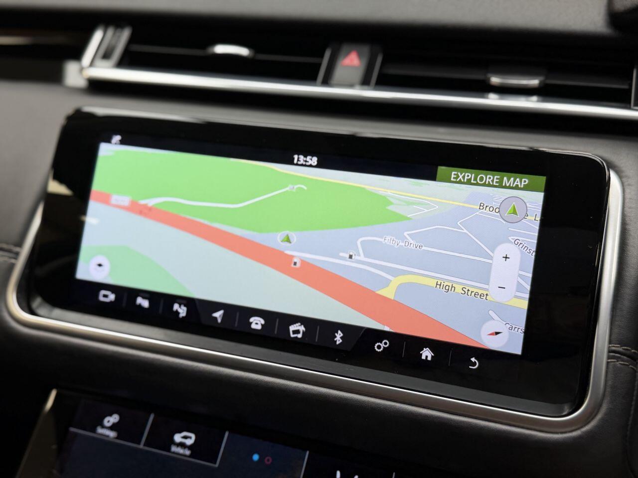 Land Rover Range Rover Velar view 55