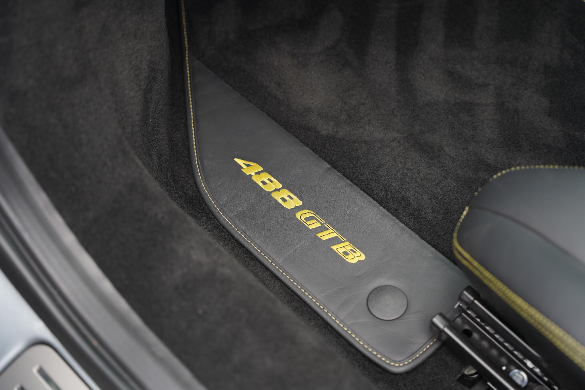 Ferrari 488 view 76