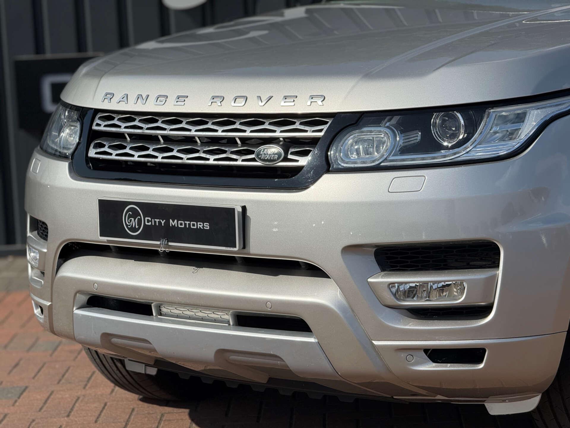 Land Rover Range Rover Sport view 4