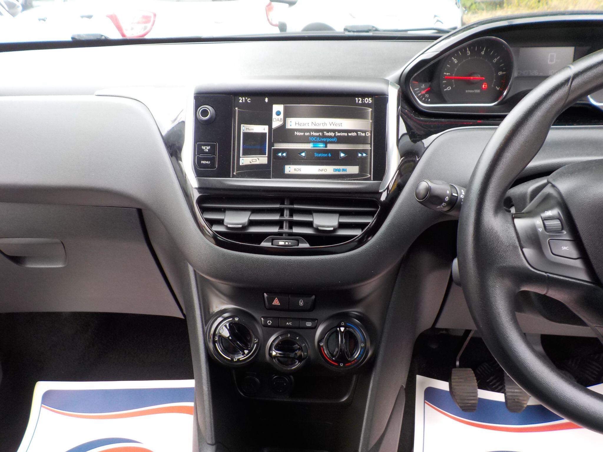 Peugeot 208 1.2 VTi PureTech Active Euro 5 5dr