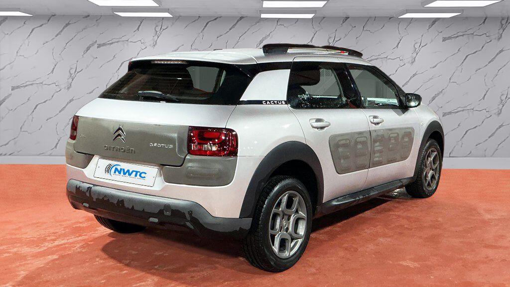 Citroen C4 Cactus view 5