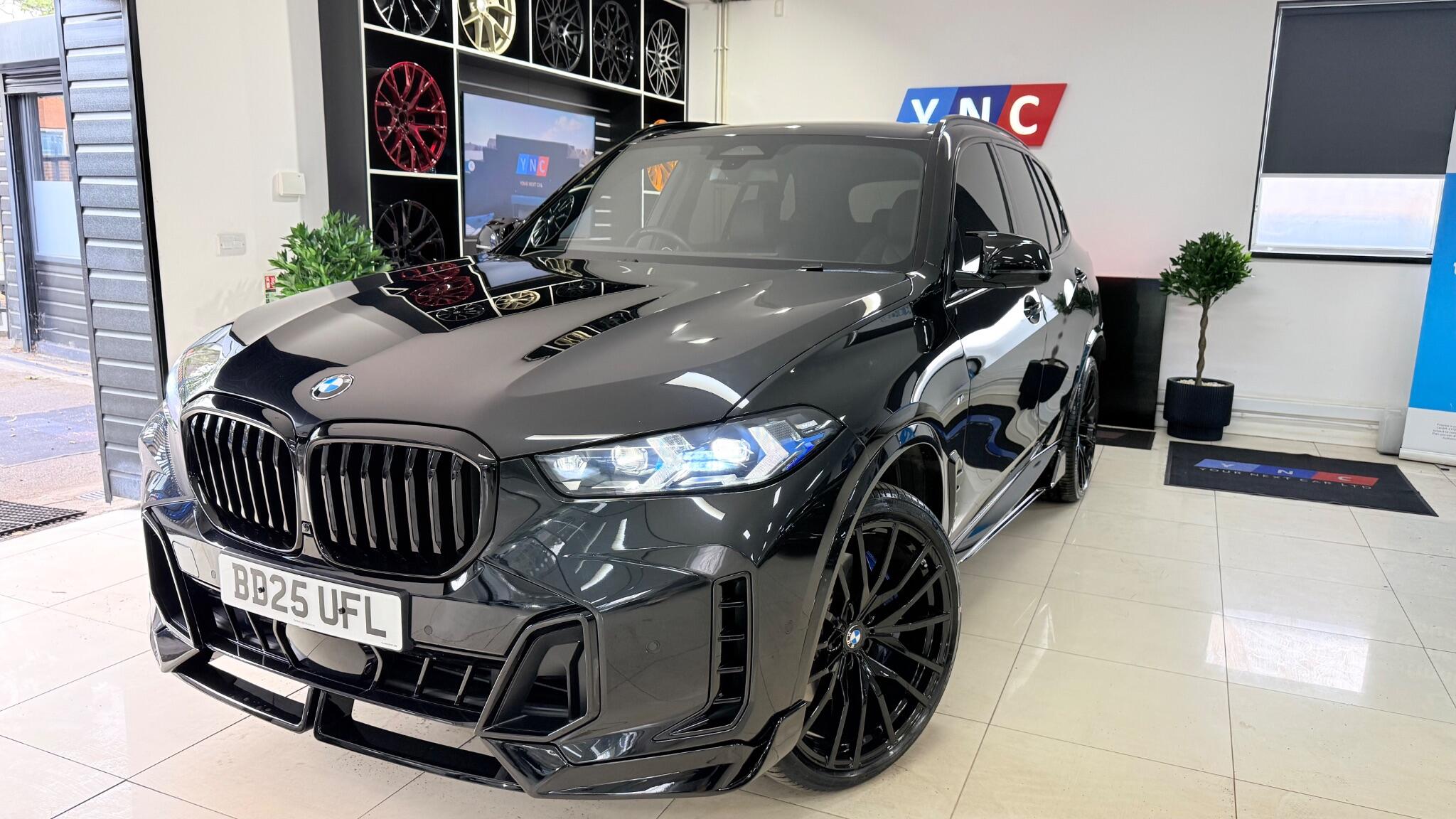 BMW X5 view 4