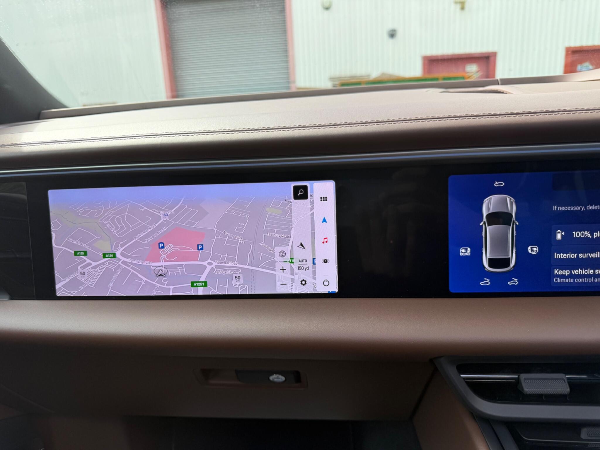 Porsche Macan view 34