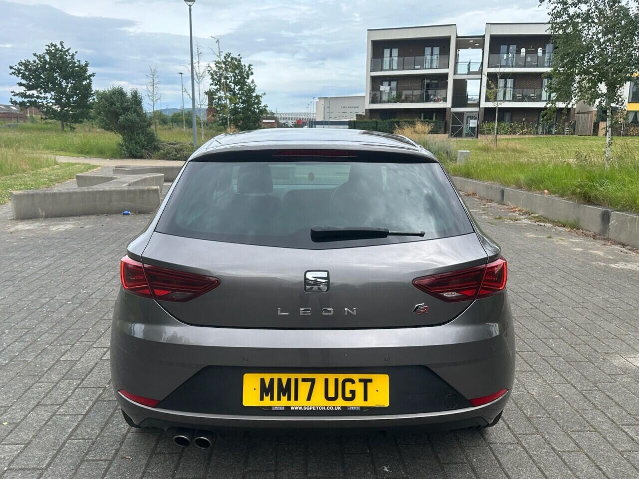 Seat Leon view 5