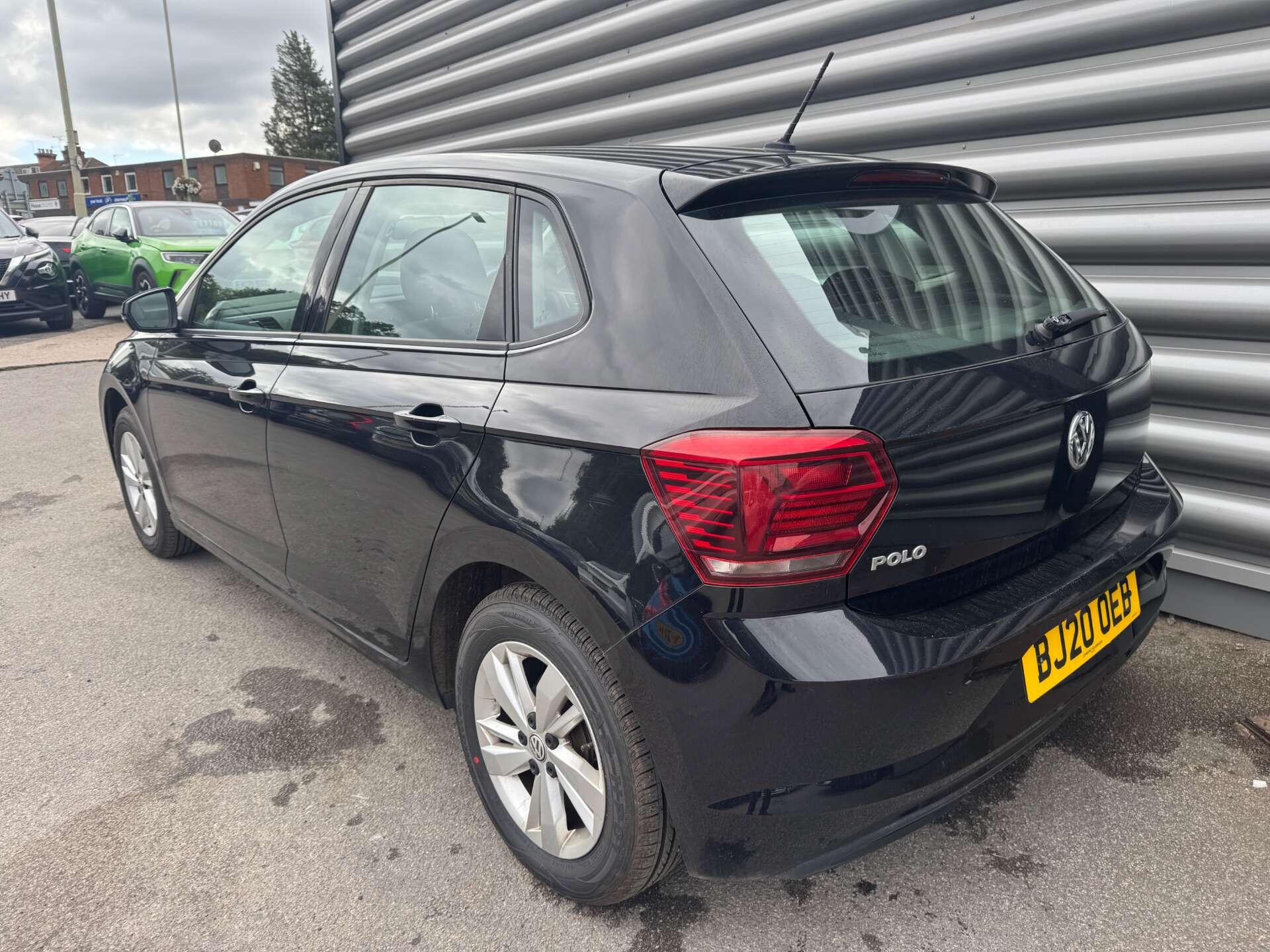 Volkswagen Polo view 5
