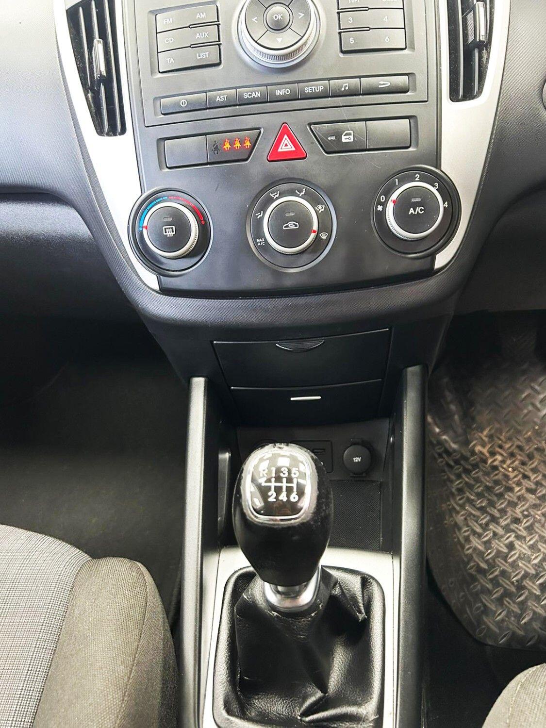 Kia Ceed view 17