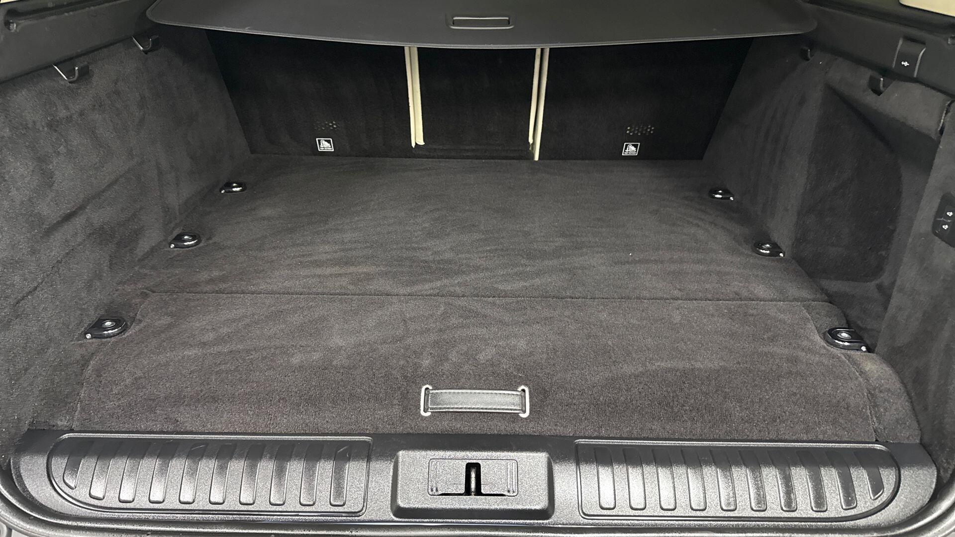 Land Rover Range Rover Sport view 10
