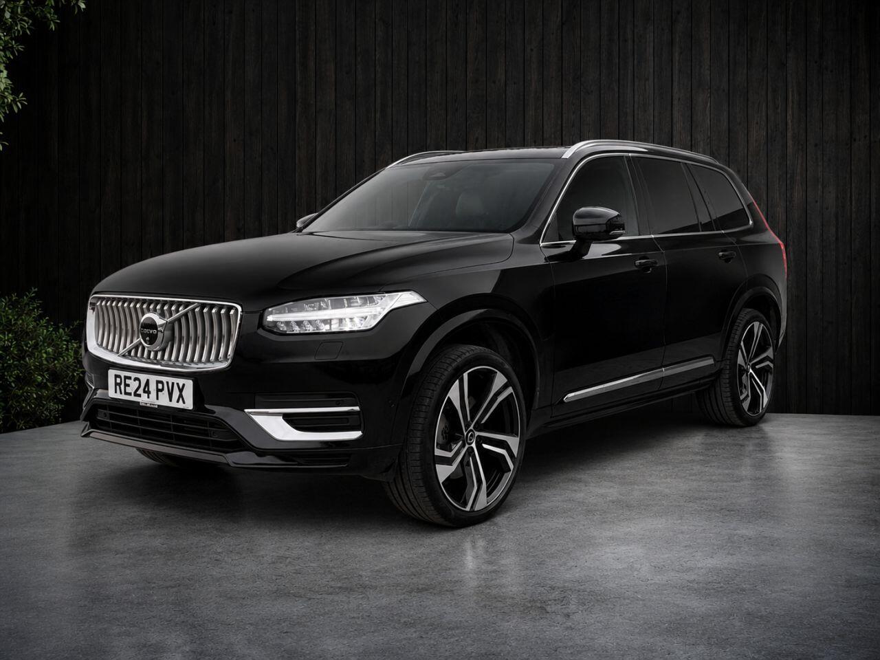 Volvo XC90 view 5