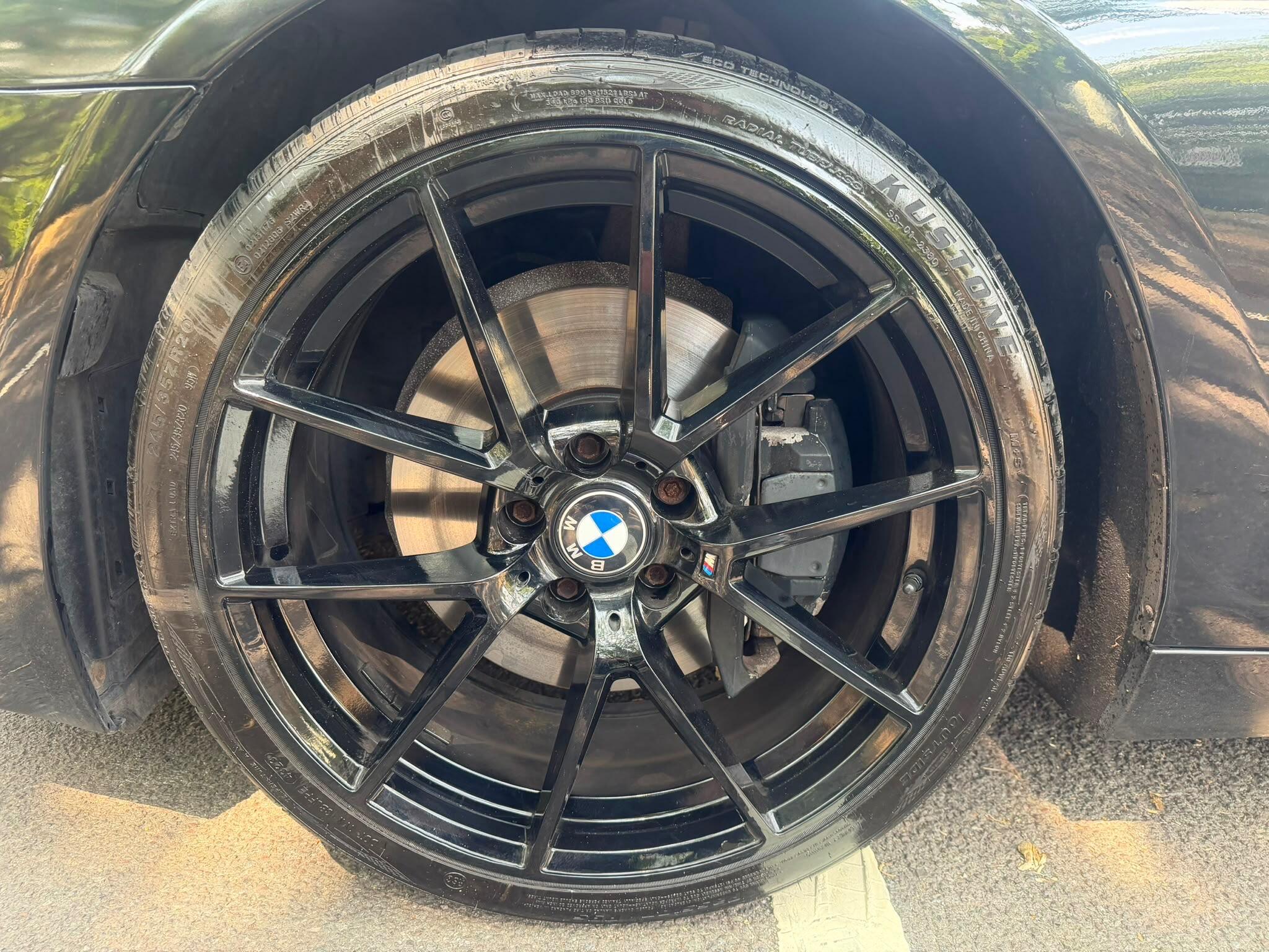 BMW 6 Series view 28