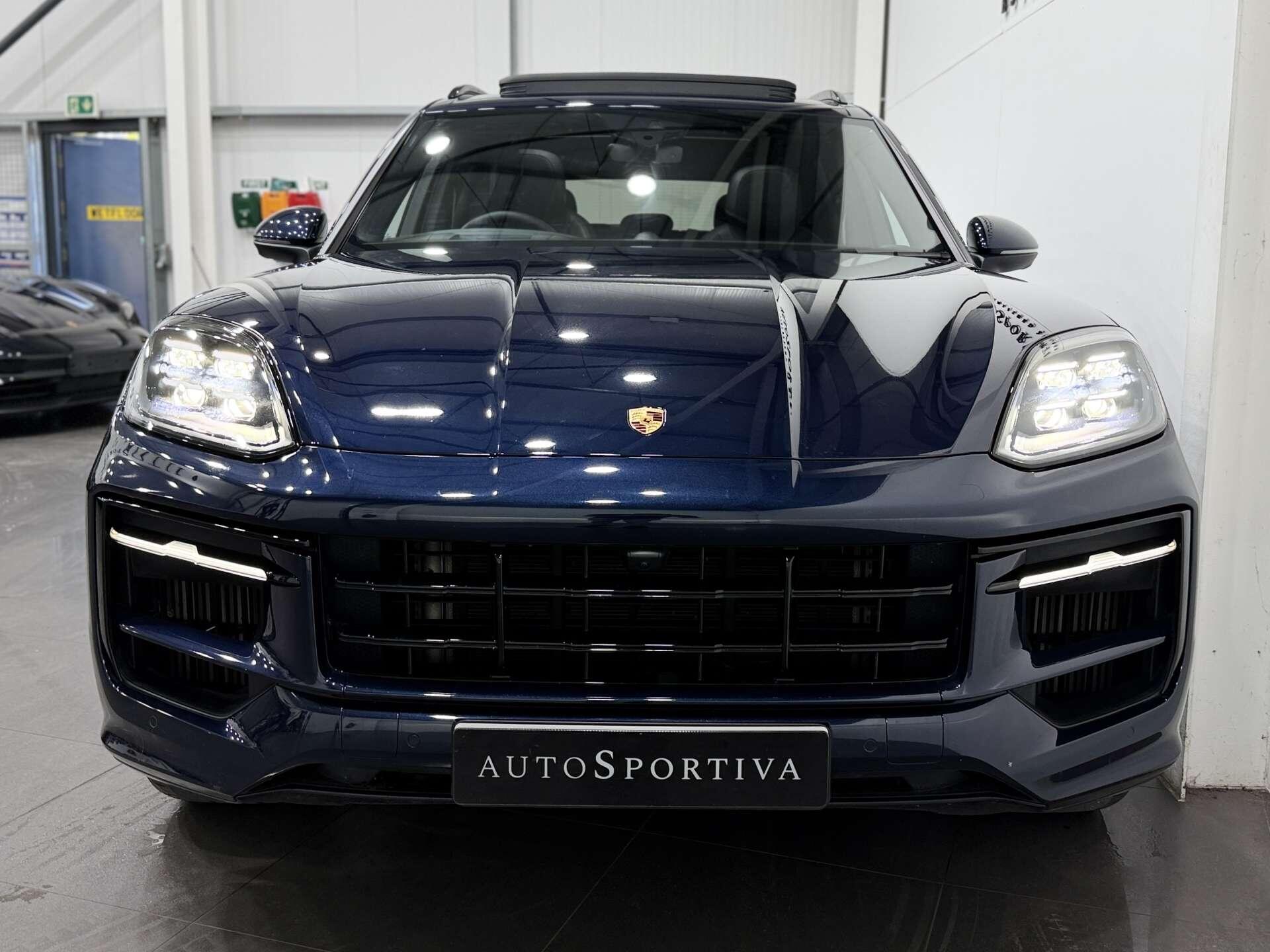 Porsche Cayenne view 6