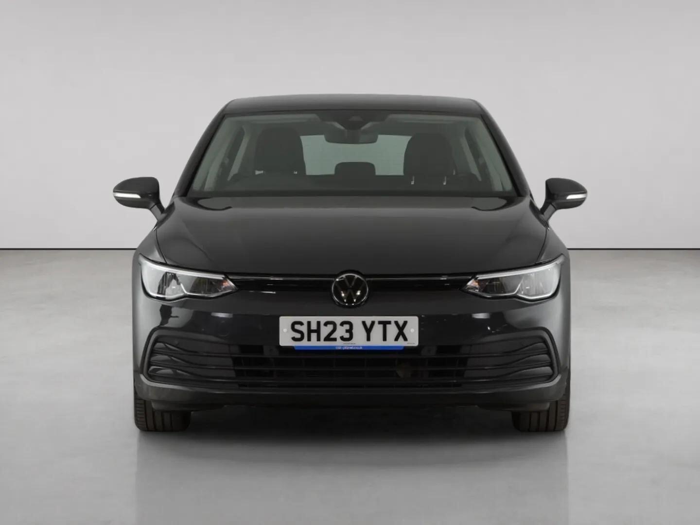 Volkswagen Golf view 5