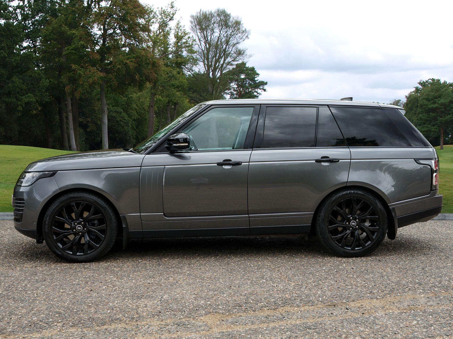 Land Rover Range Rover view 2