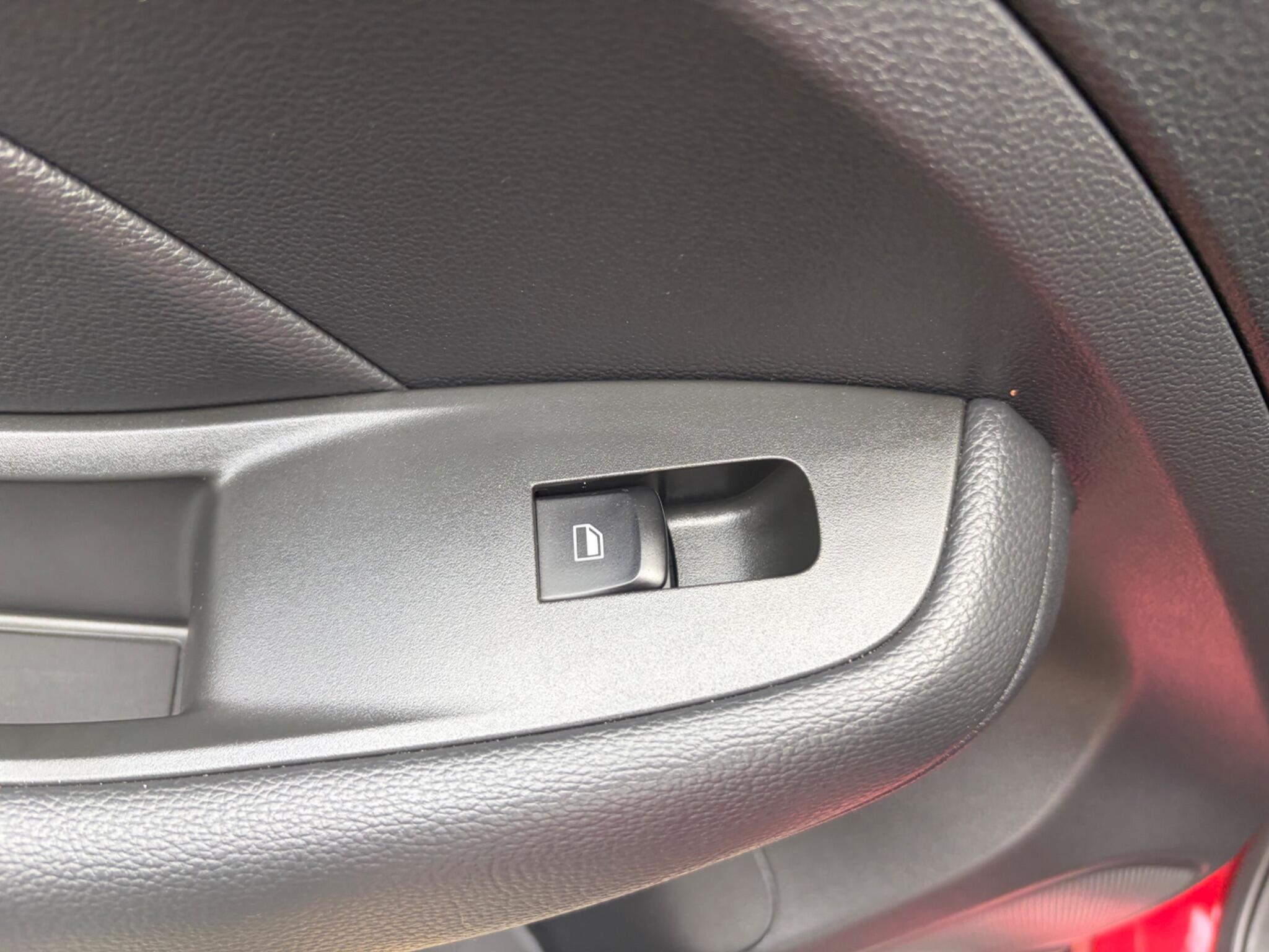 MG ZS view 79