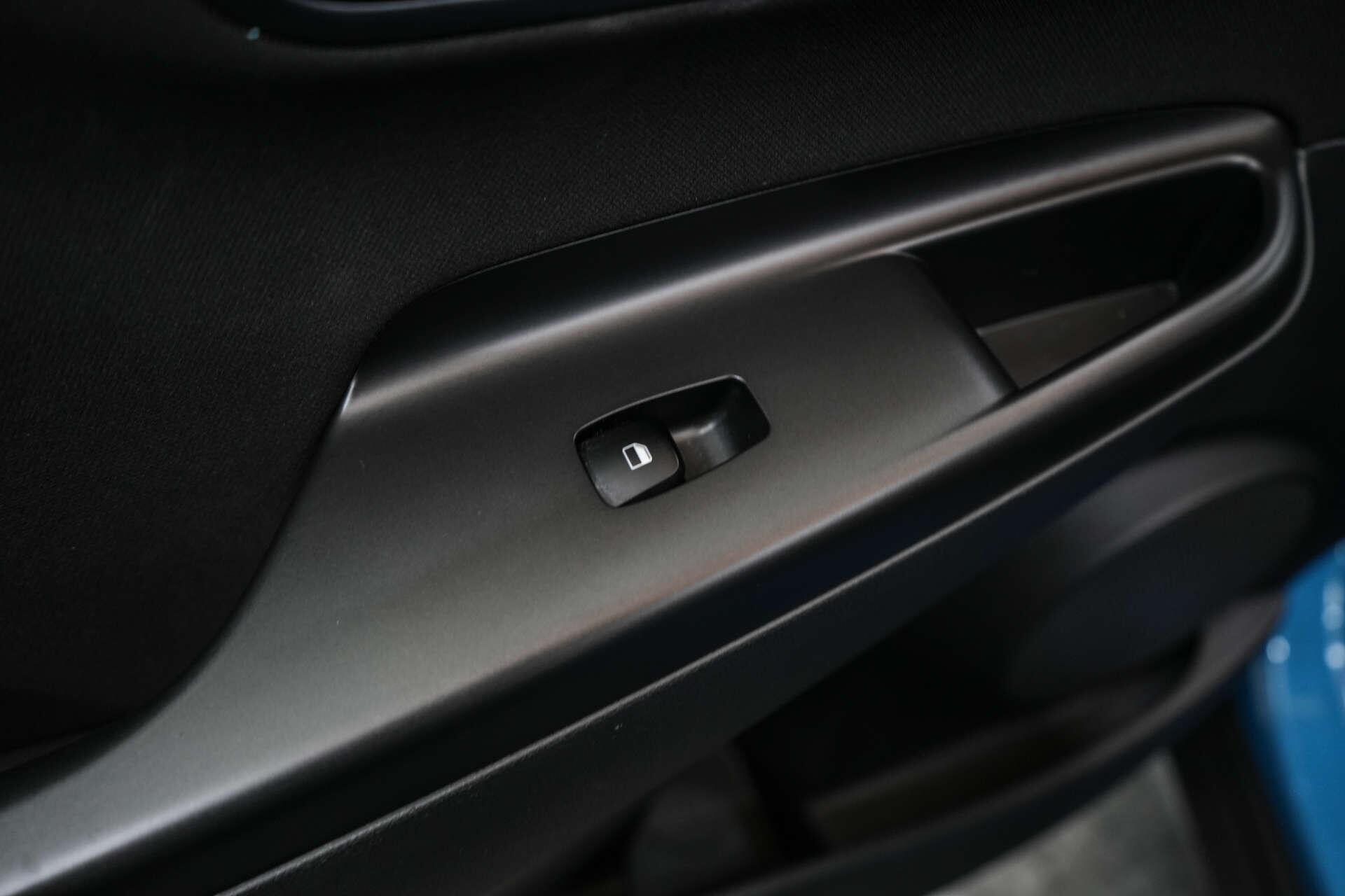 Hyundai Kona view 19