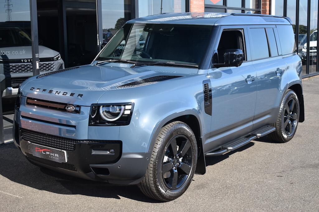Land Rover Defender view 18