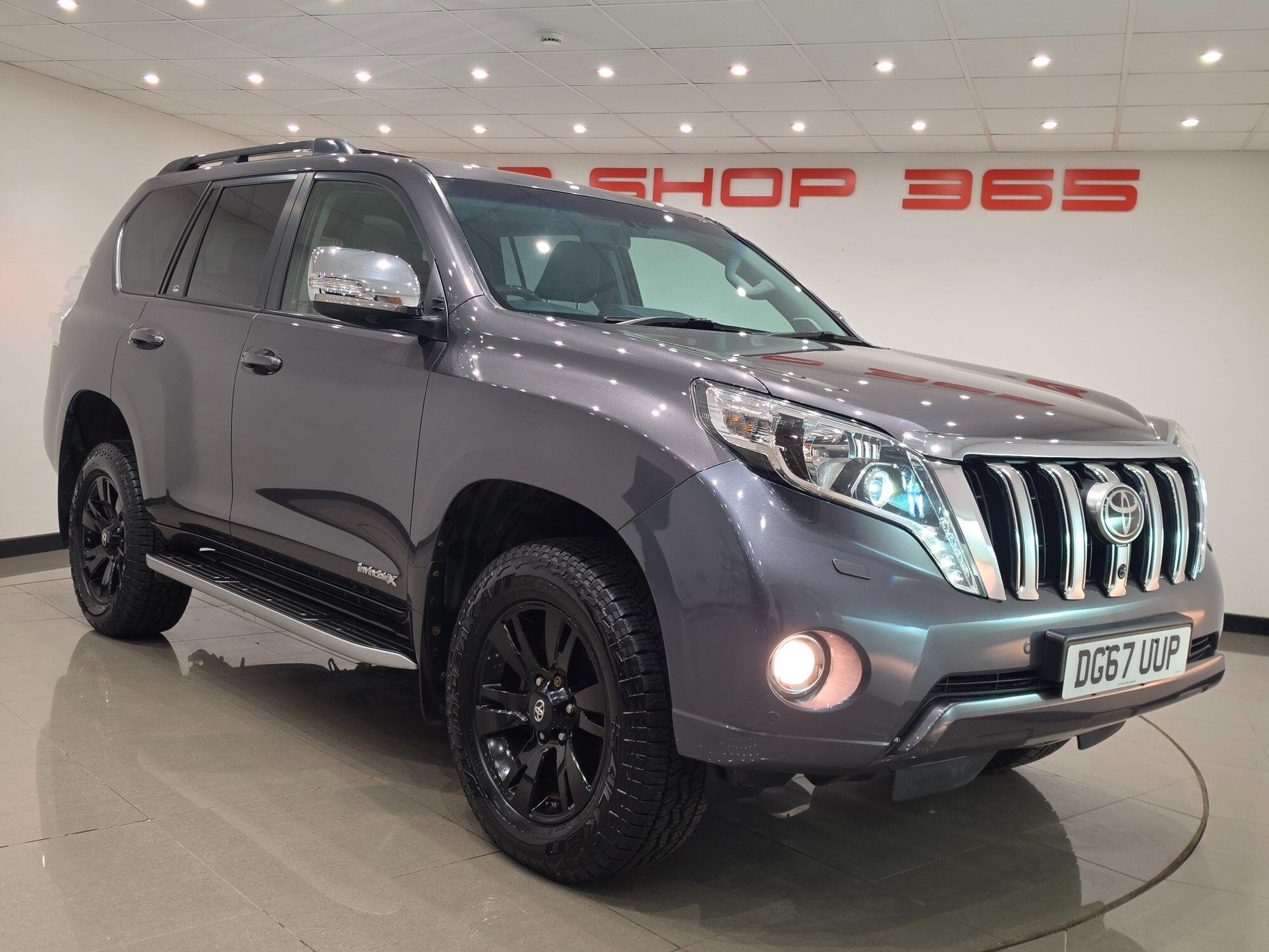 Toyota Land Cruiser view 10