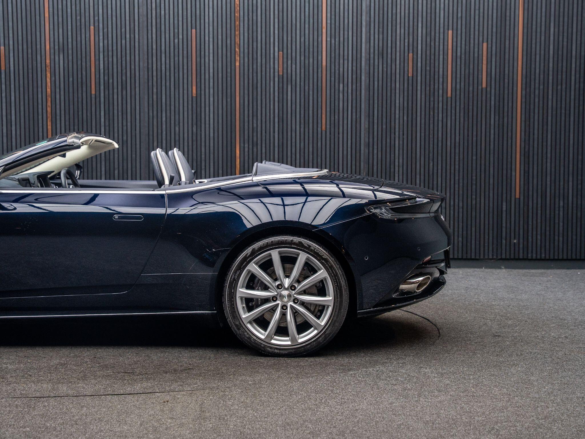 Aston Martin DB11 view 19