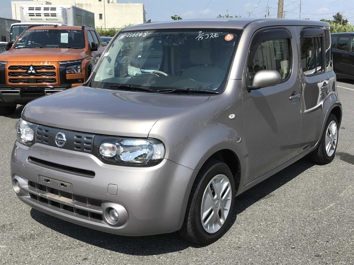 Nissan Cube view 4