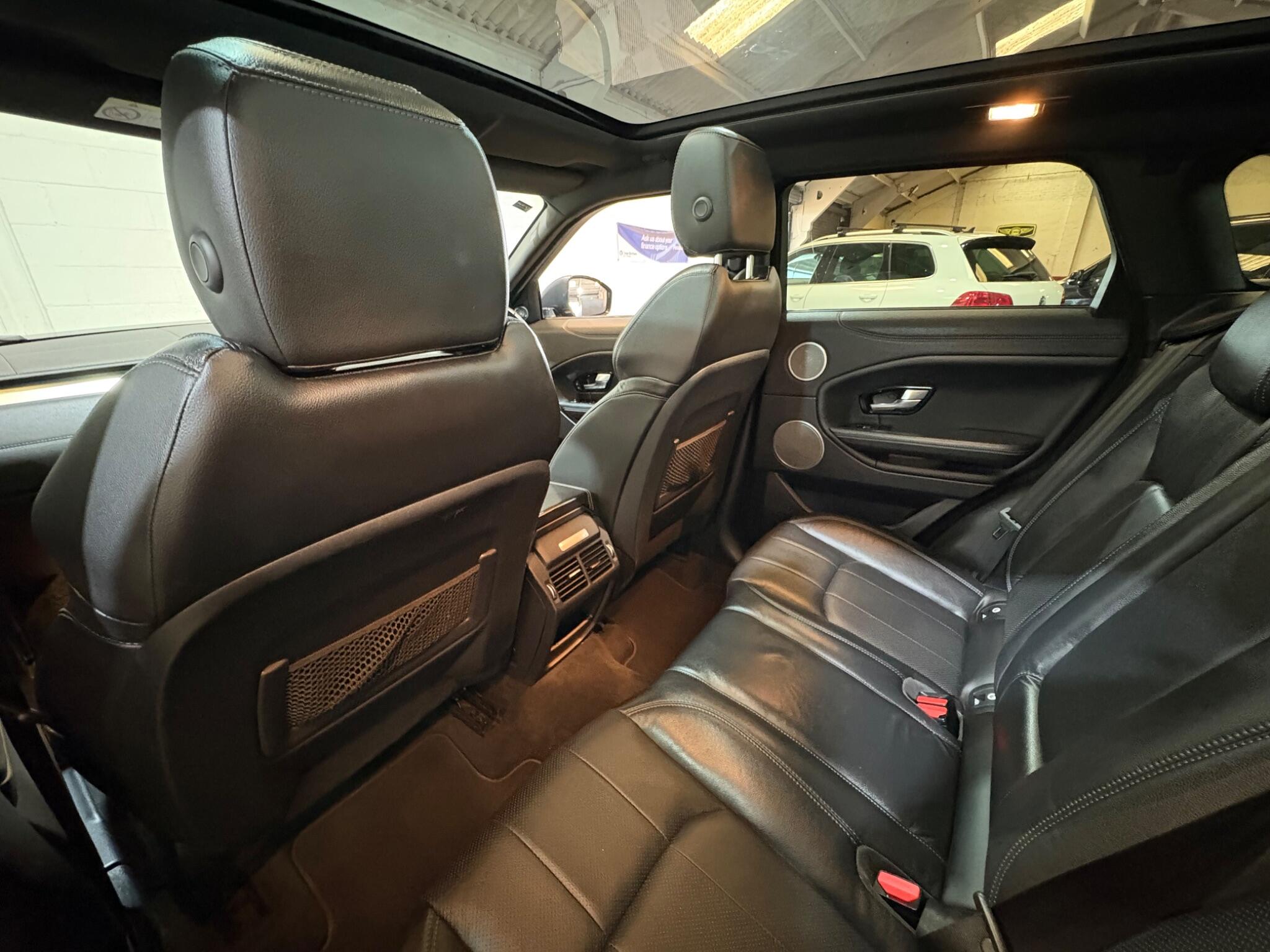 Land Rover Range Rover Evoque view 36