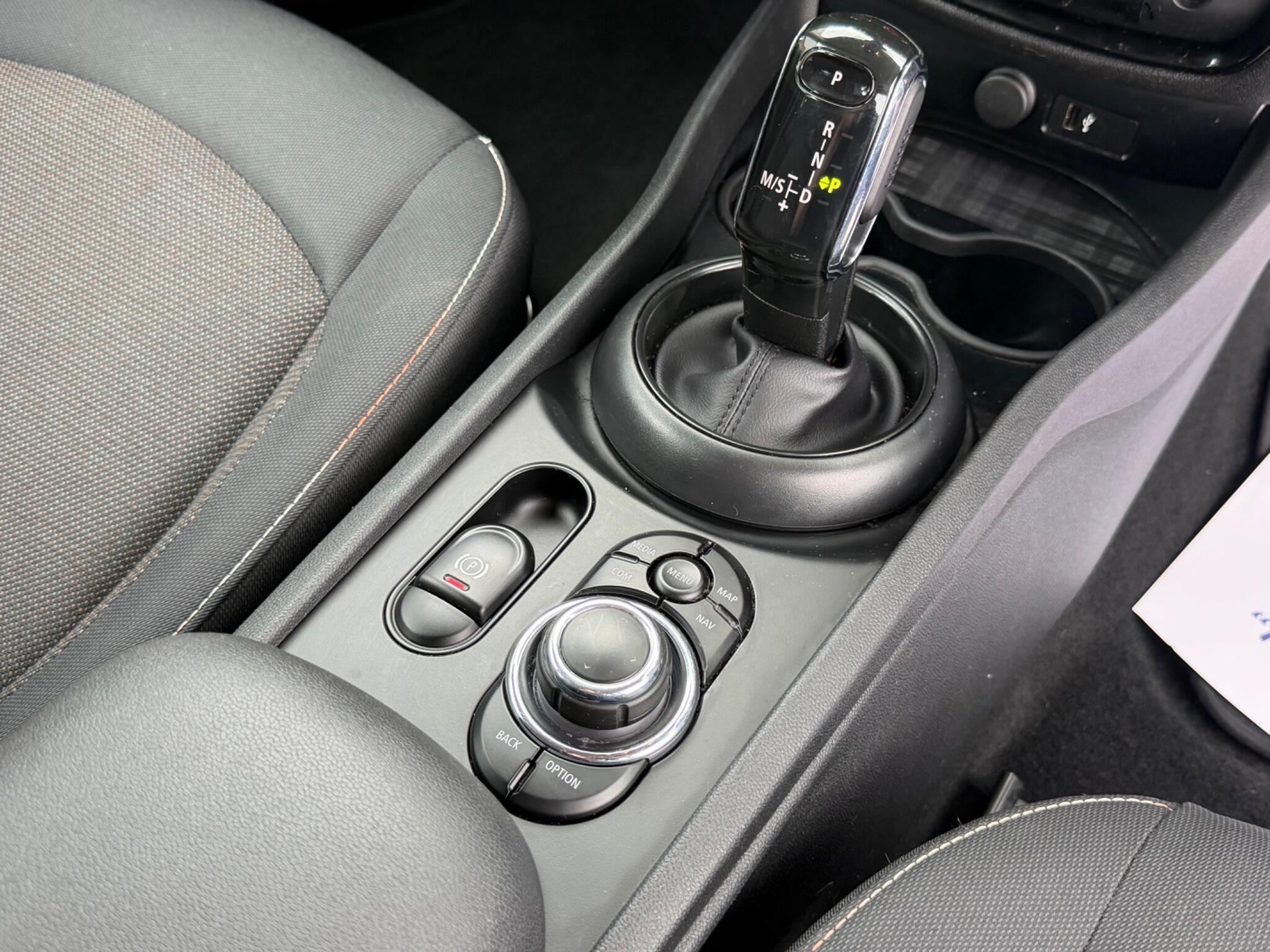 Mini Clubman view 72