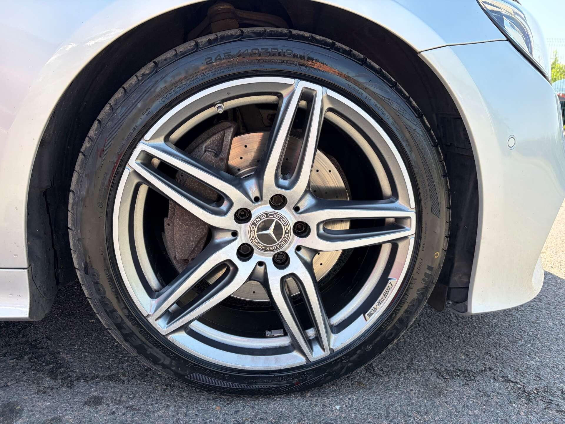 Mercedes-Benz E Class view 13