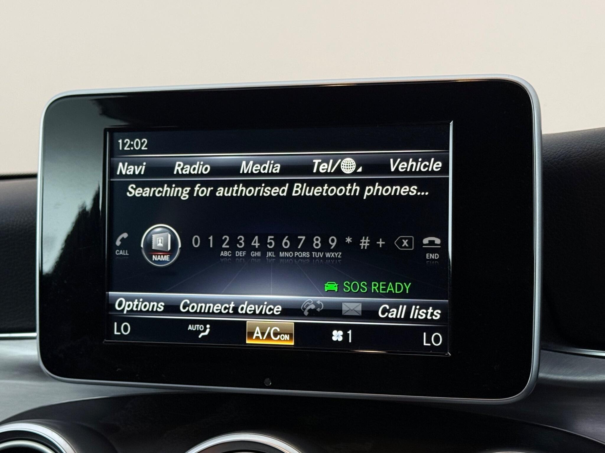 Mercedes-Benz C-Class view 28