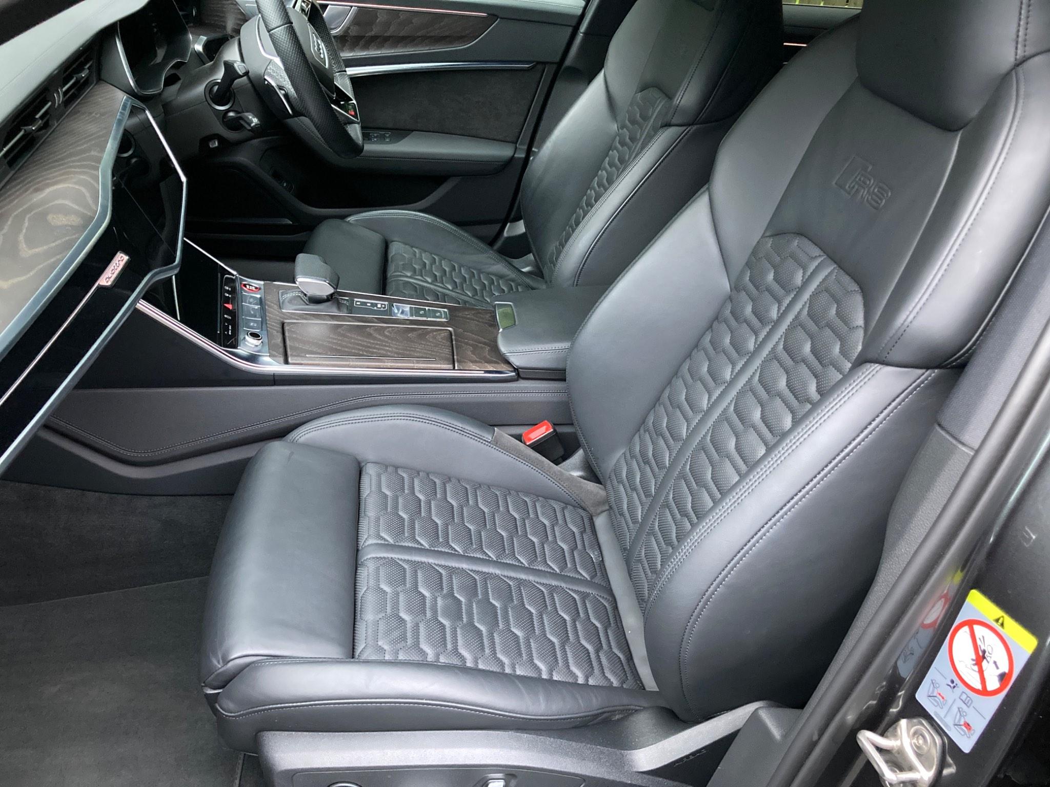 Audi RS6 view 37