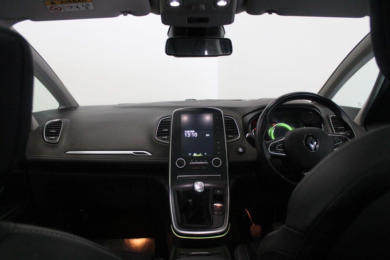 Renault Grand Scenic view 31